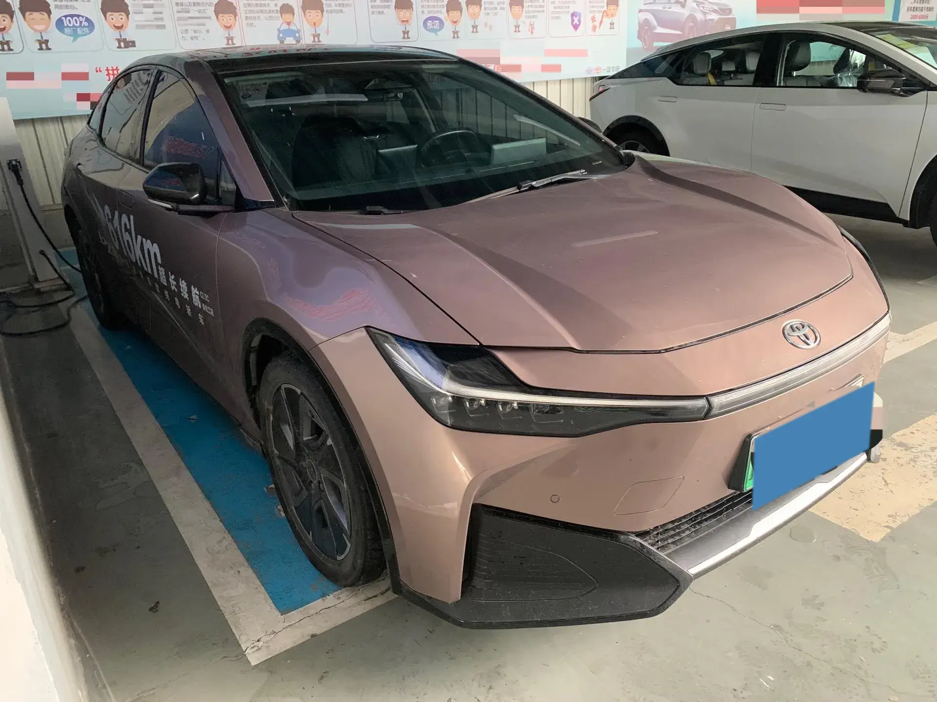 2023 TOYOTA BZ3 thumbnail 2