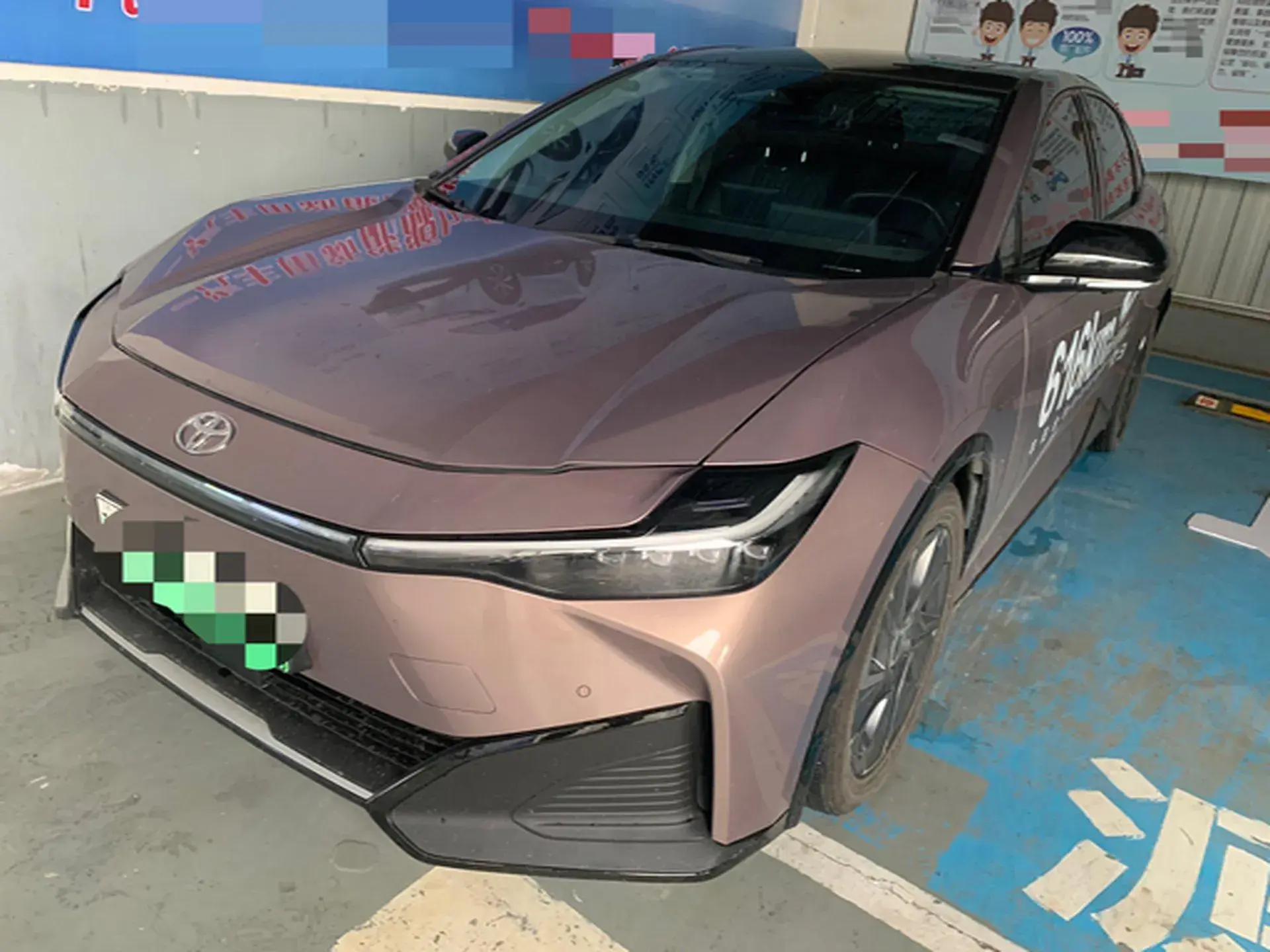 2023 TOYOTA BZ3 view 1