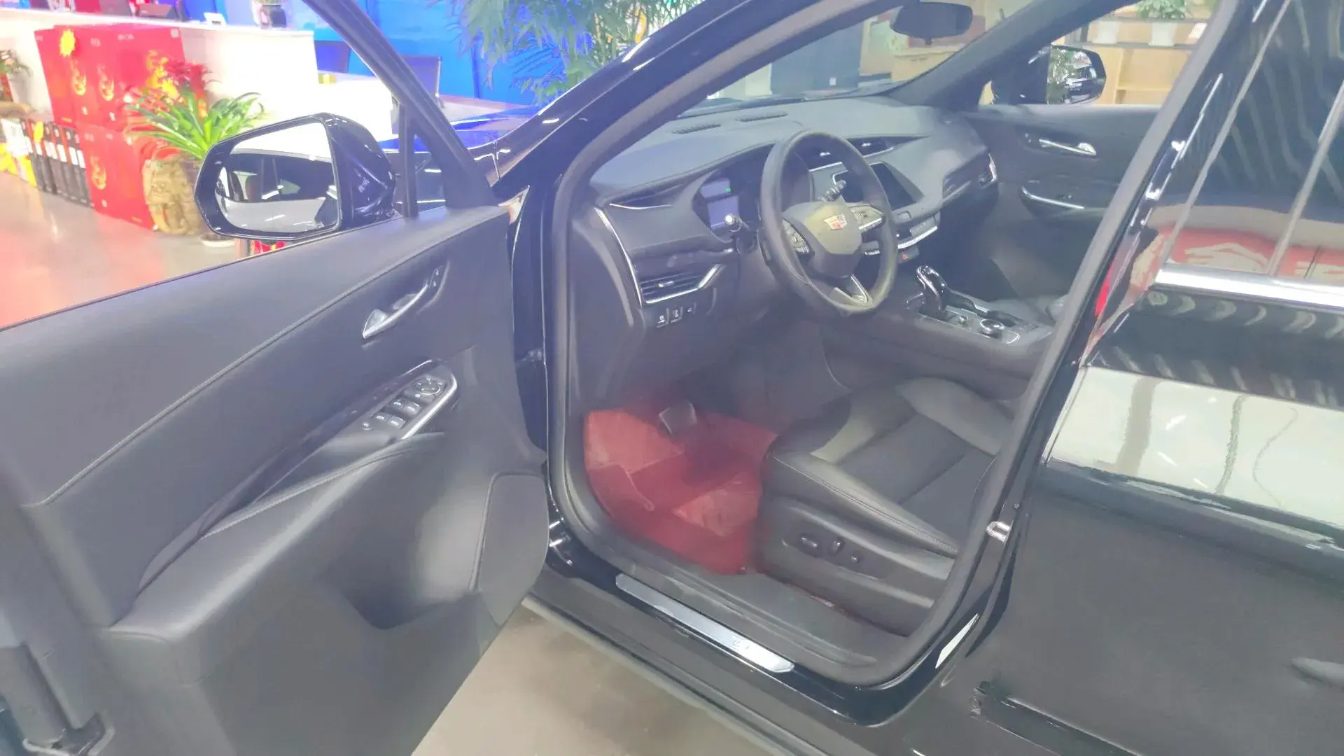 2021 CADILLAC XT4 thumbnail 3