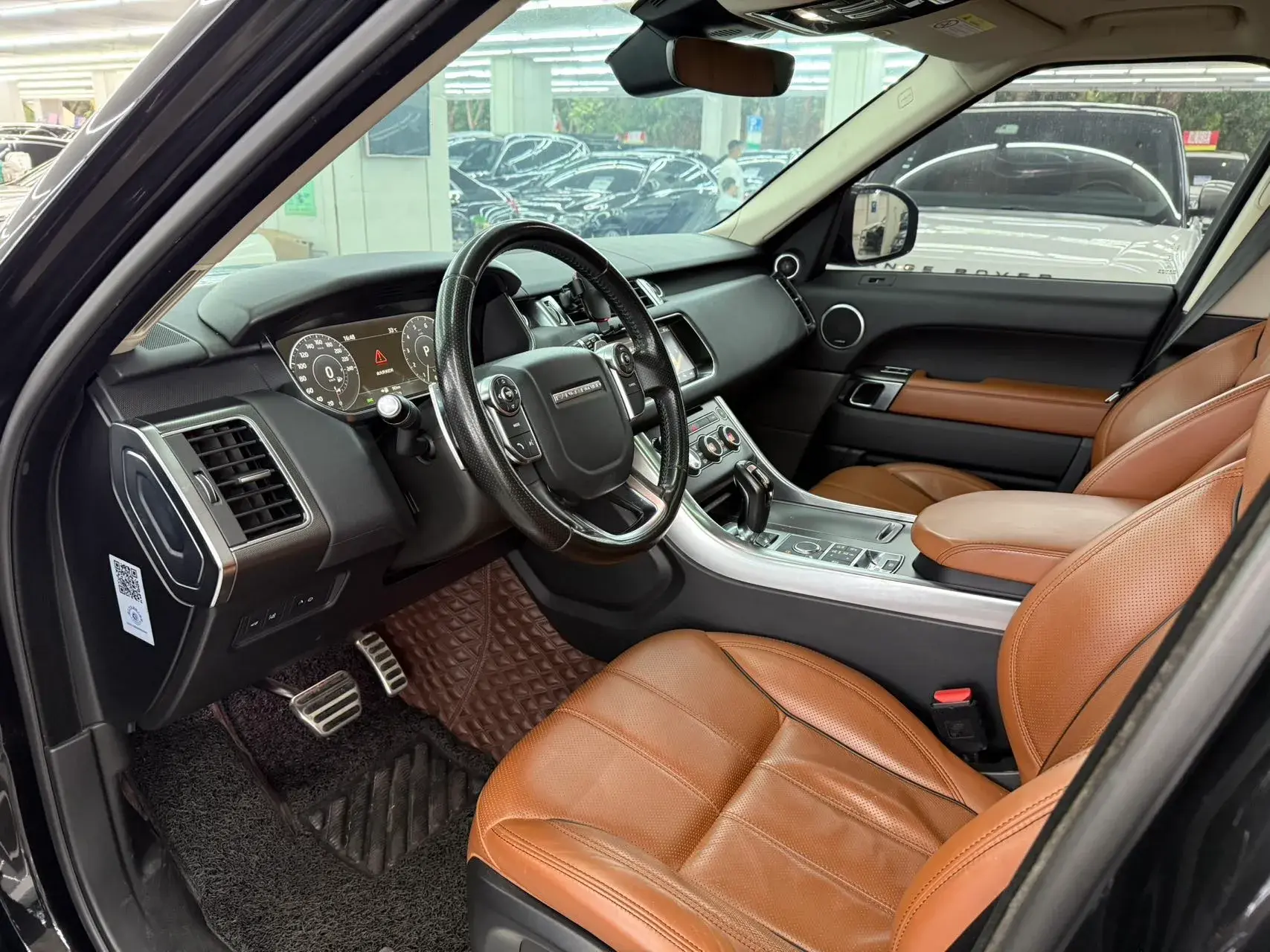 2017 LAND ROVER thumbnail 4