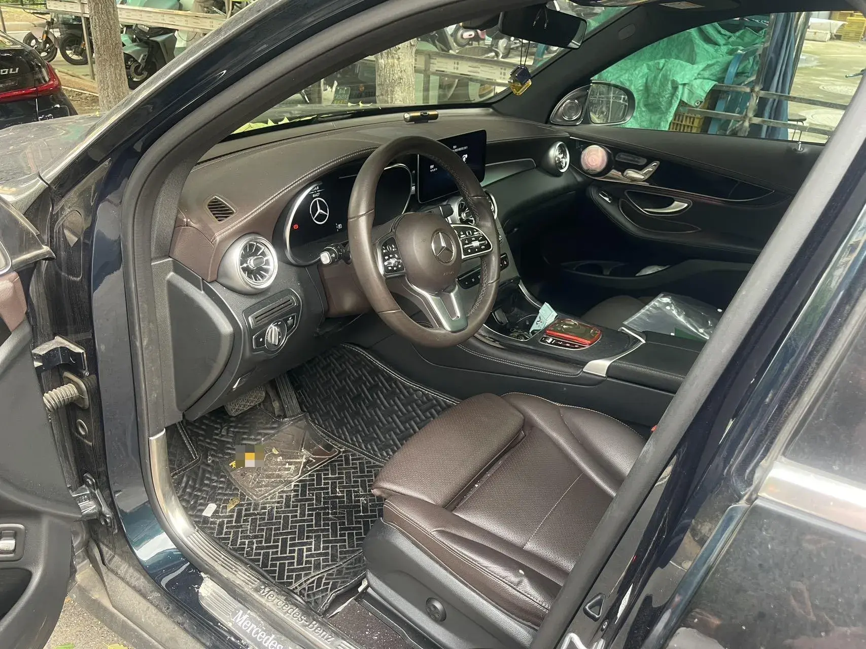 2020 MERCEDES-BENZ GLC thumbnail 2