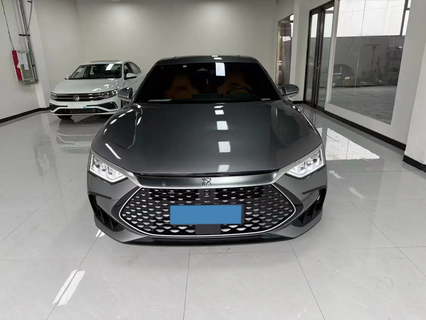 2022 BYD HAN thumbnail 3