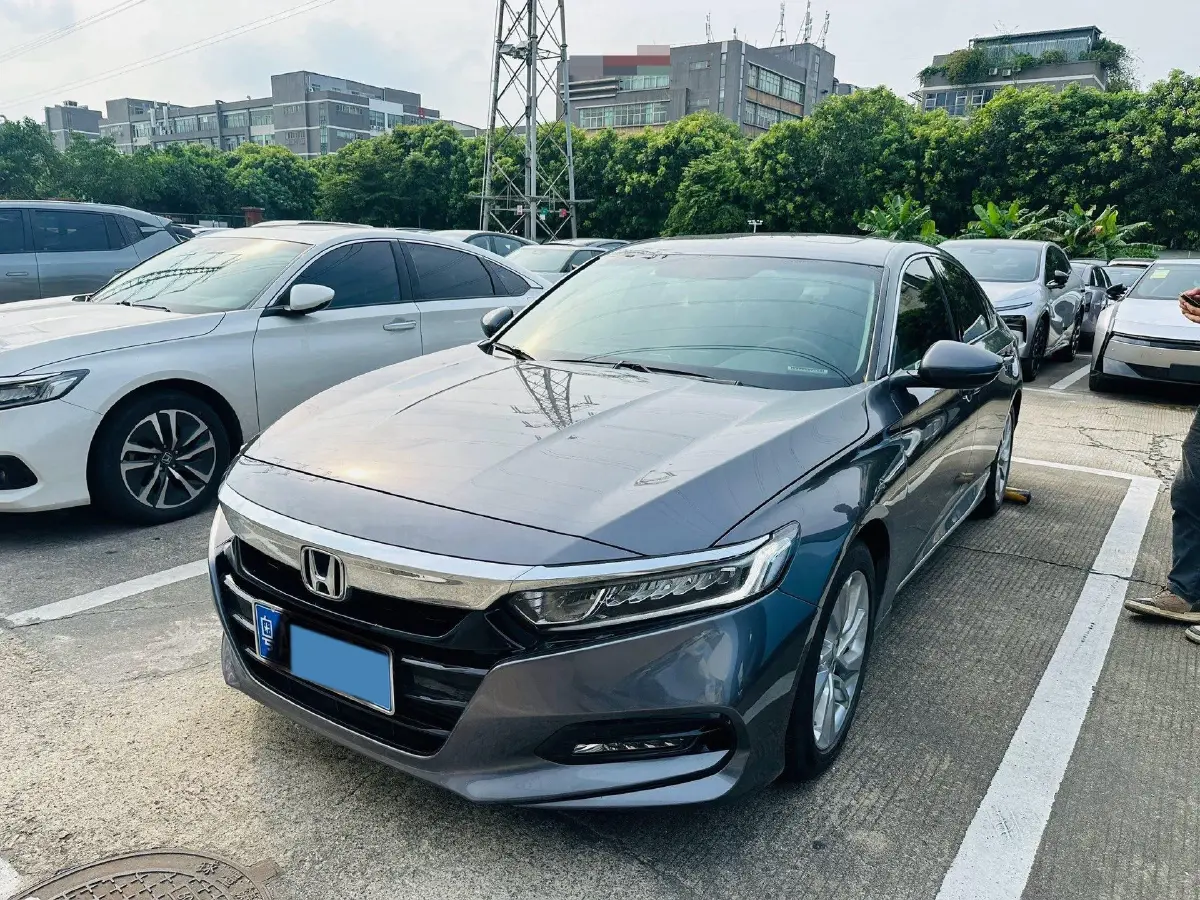 2022 Honda Accord 1.5T 194HP L4 CVT