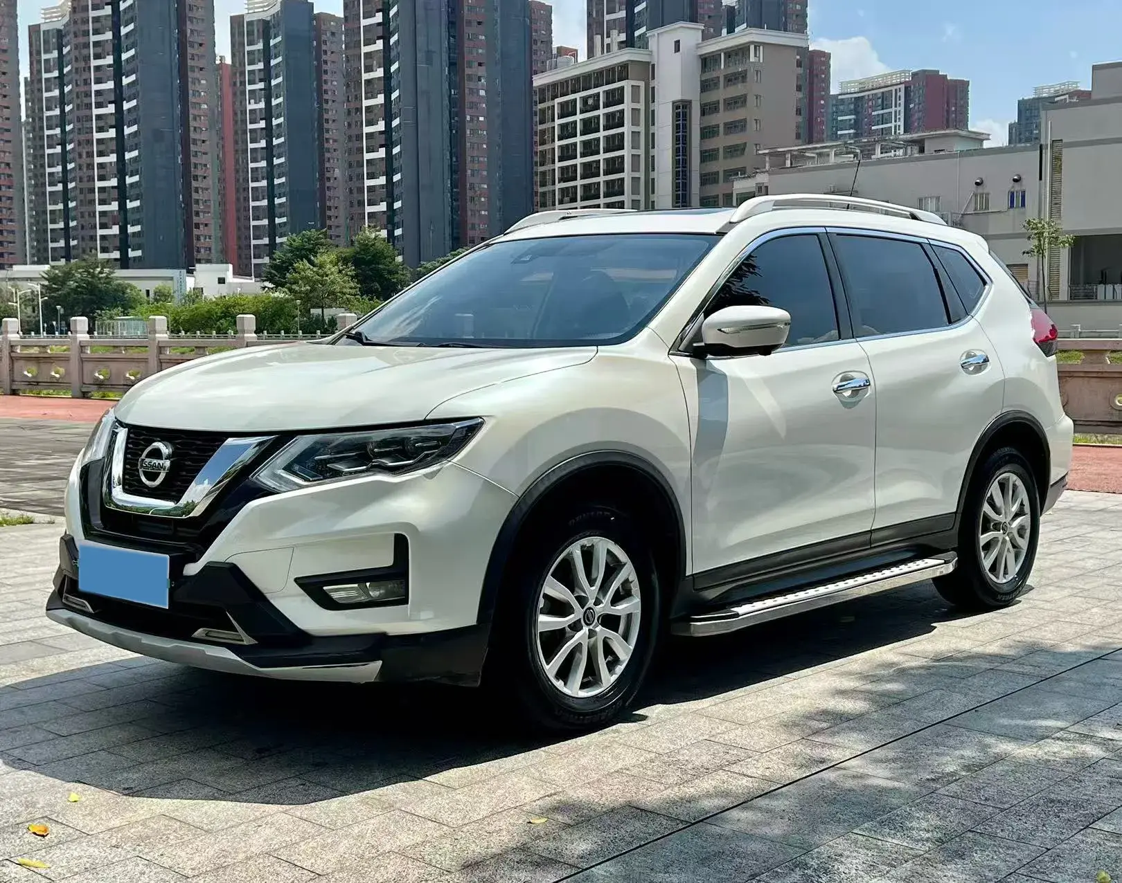 2020 NISSAN X-TRAIL view 1