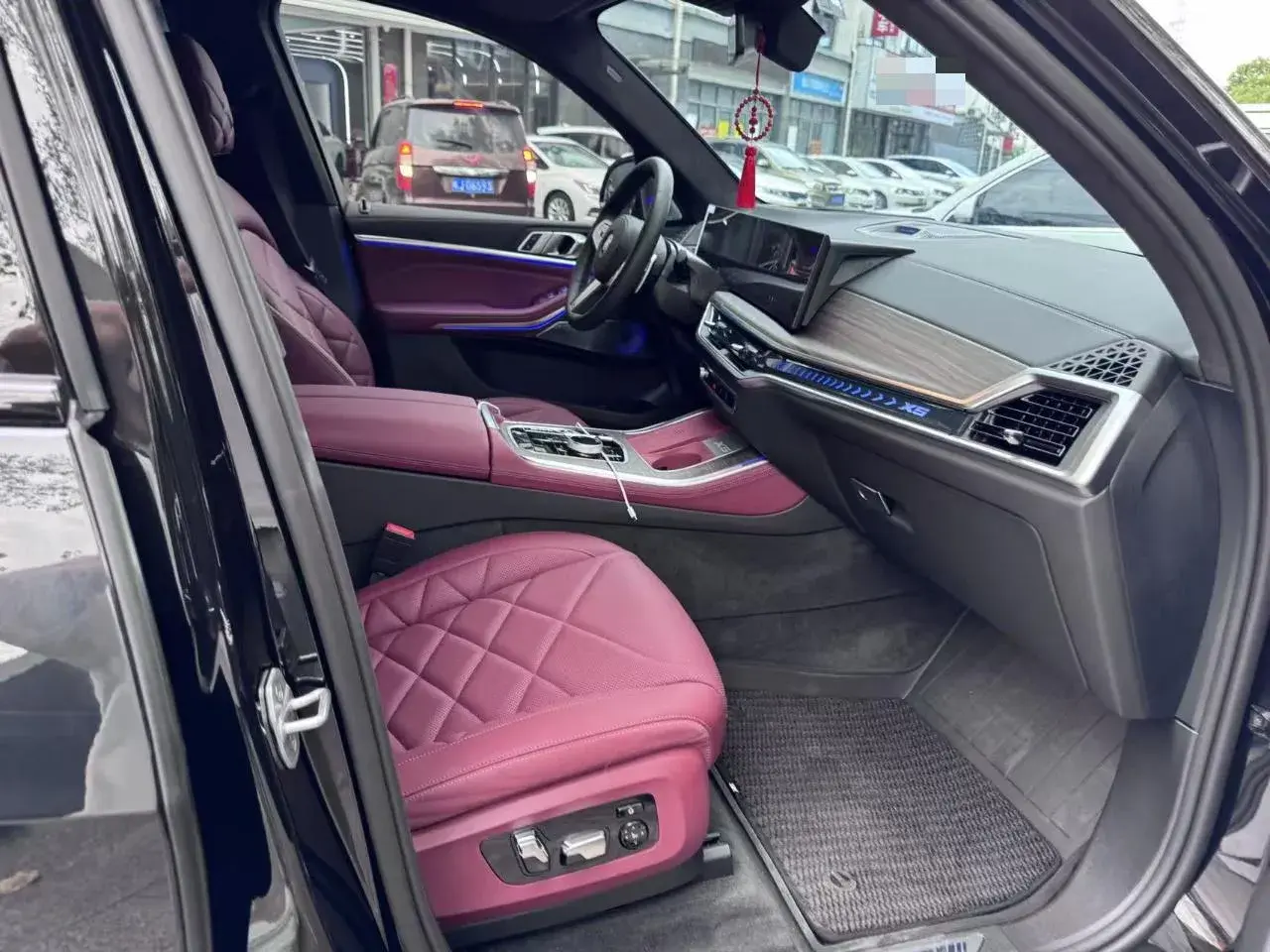 2023 BMW X5 thumbnail 4