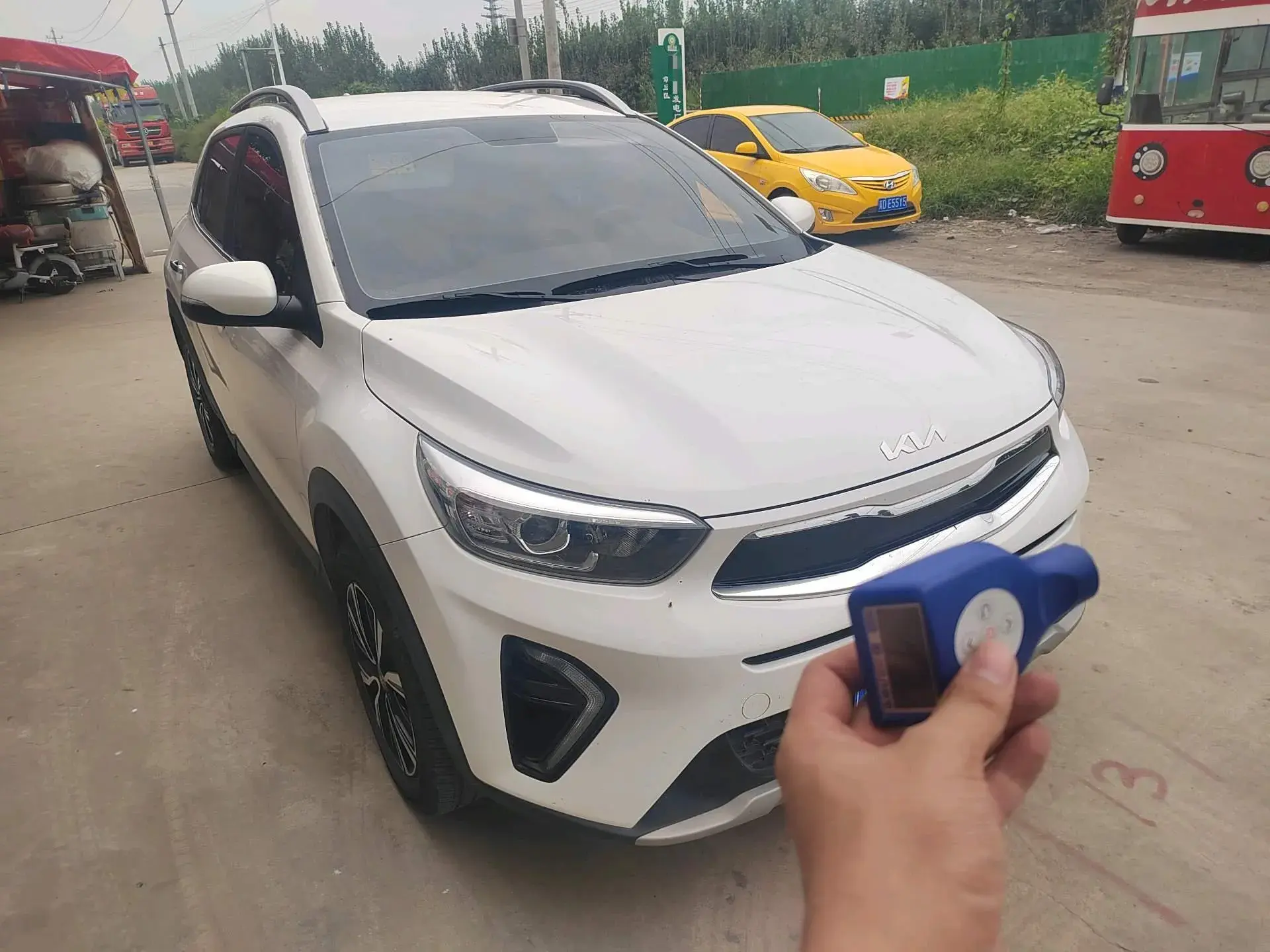 2021 KIA KX1 thumbnail 3