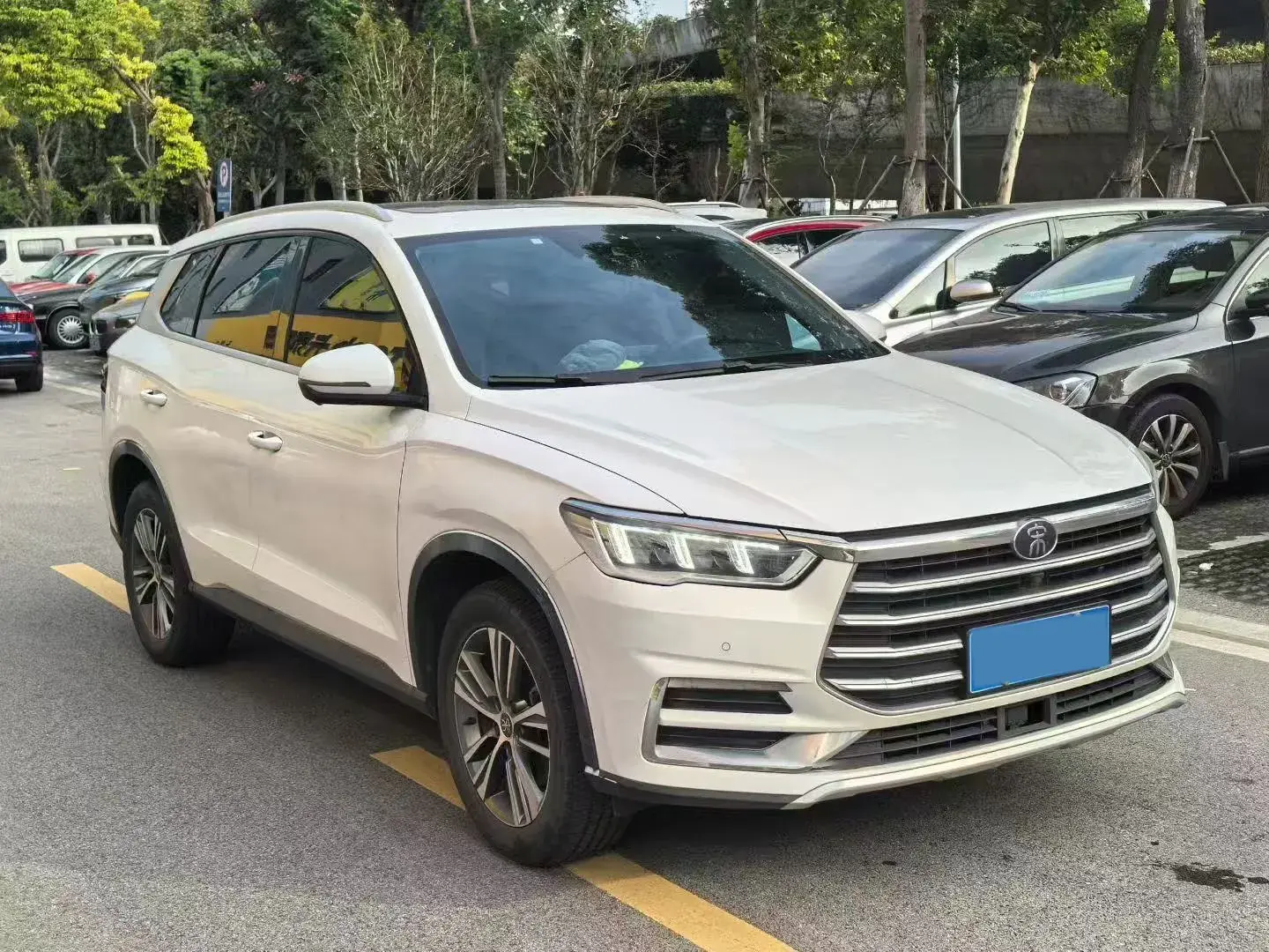 2019 BYD SONG thumbnail 2