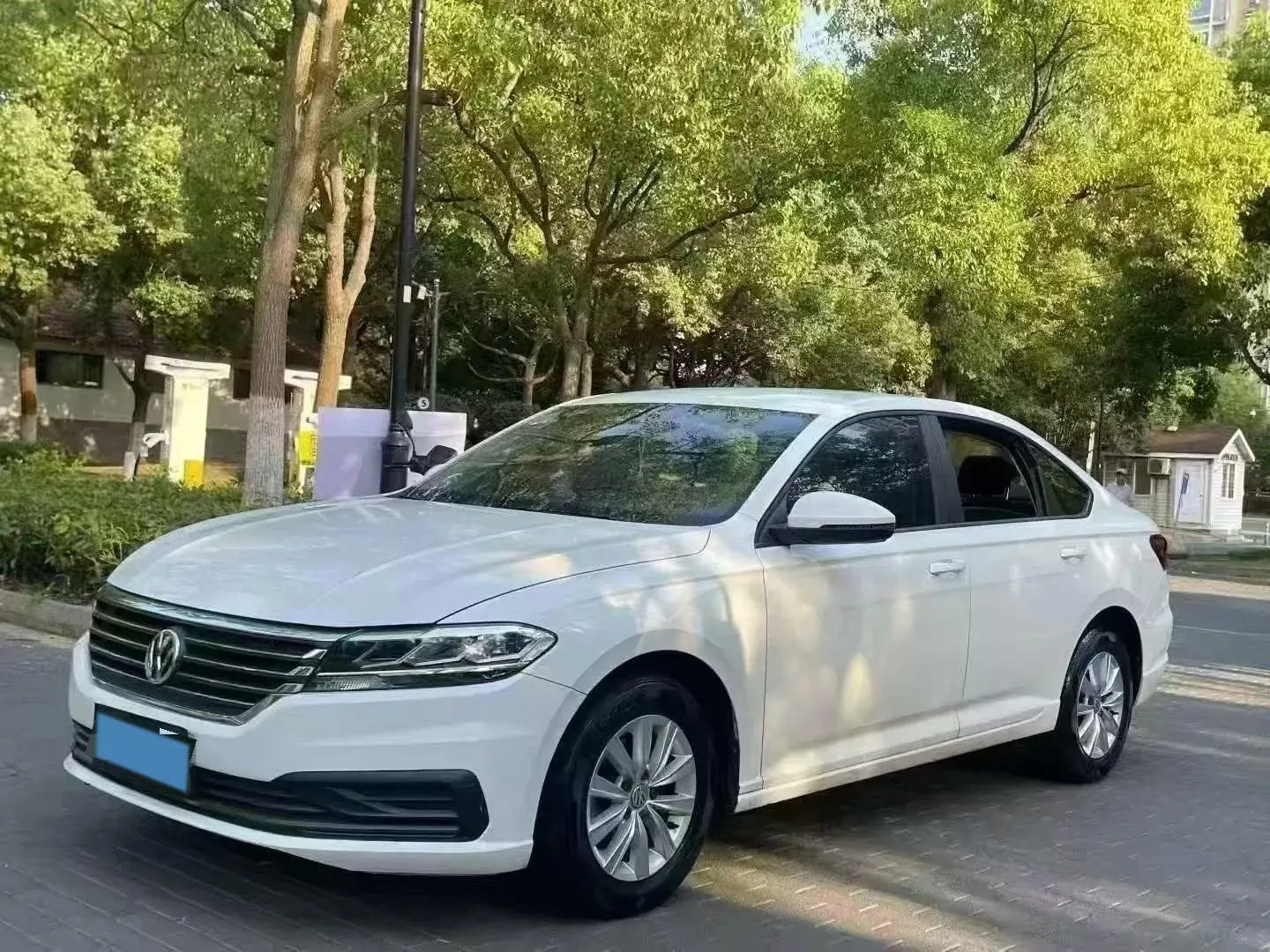2019 VOLKSWAGEN LAVIDA view 1