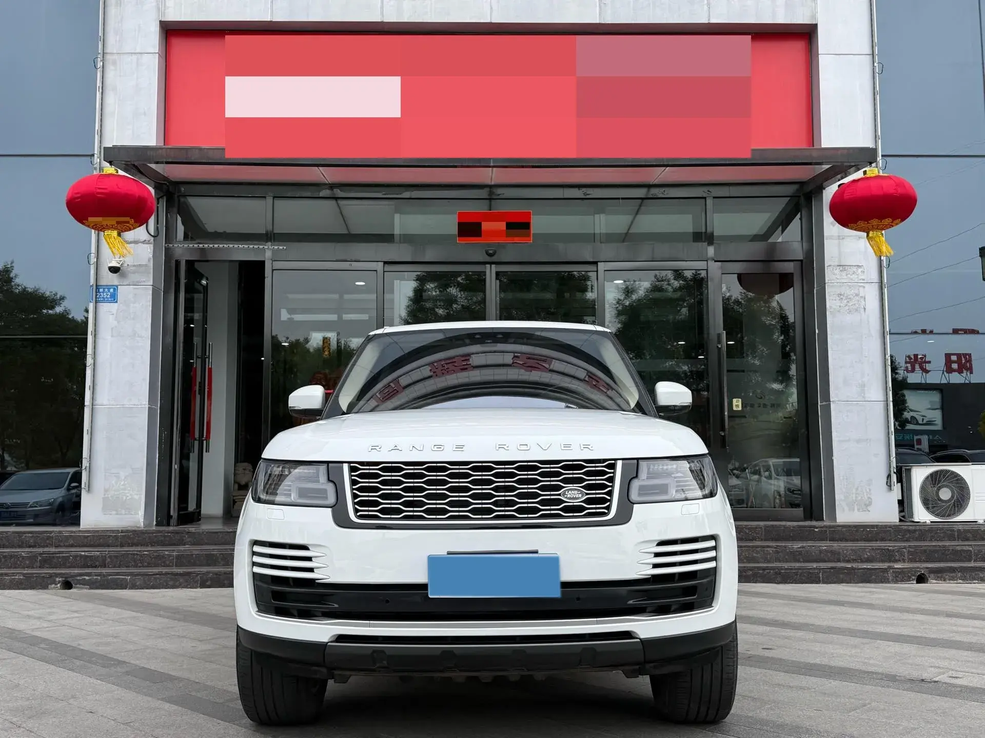 2018 LAND ROVER thumbnail 2