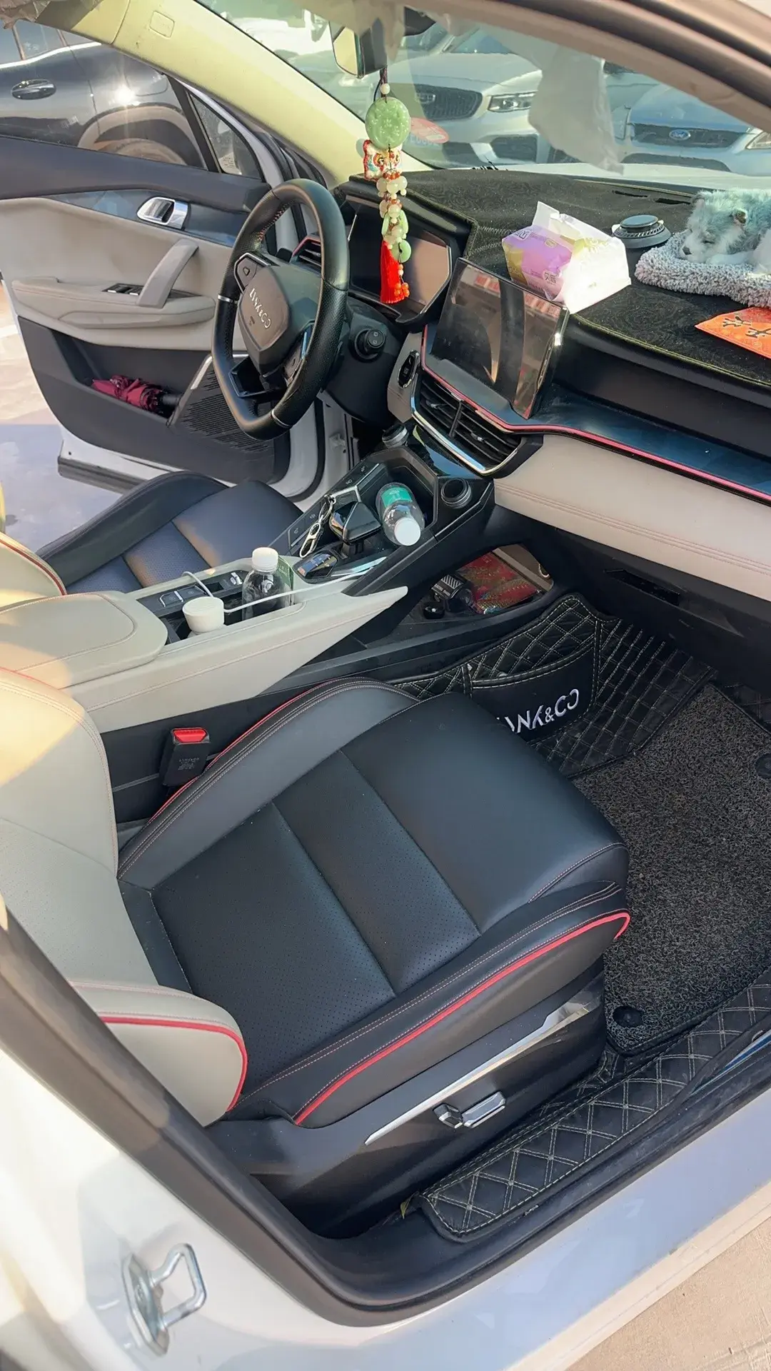 2020 LYNK&CO 06 thumbnail 4