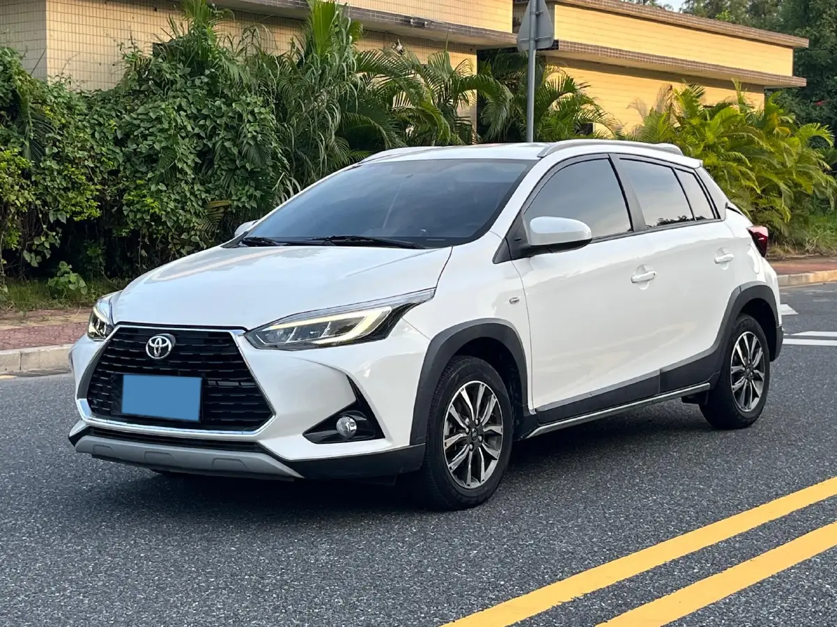 2021 Toyota Yaris L 1.5L 112HP L4 CVT