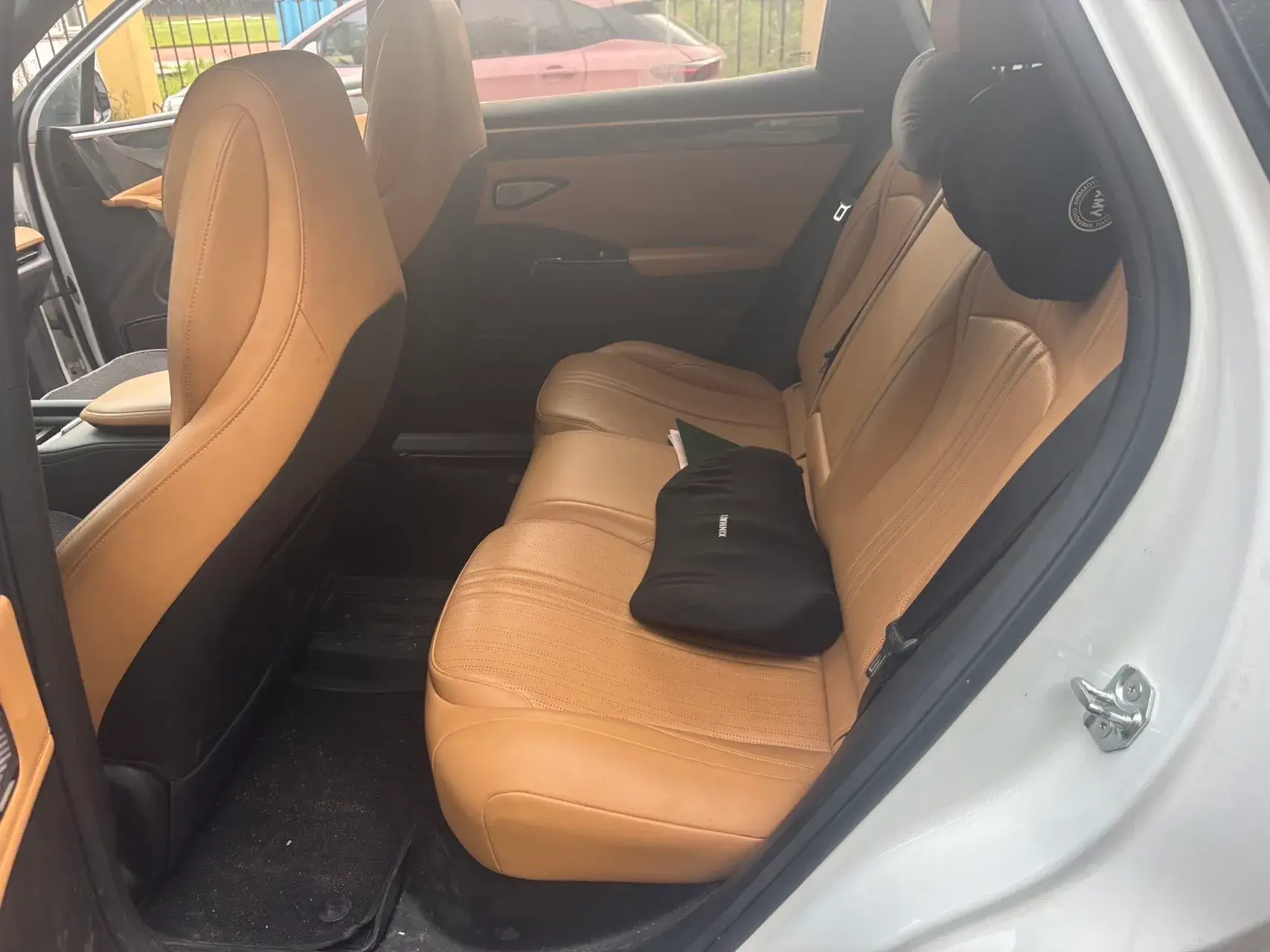 2023 GEELY GALAXY thumbnail 4