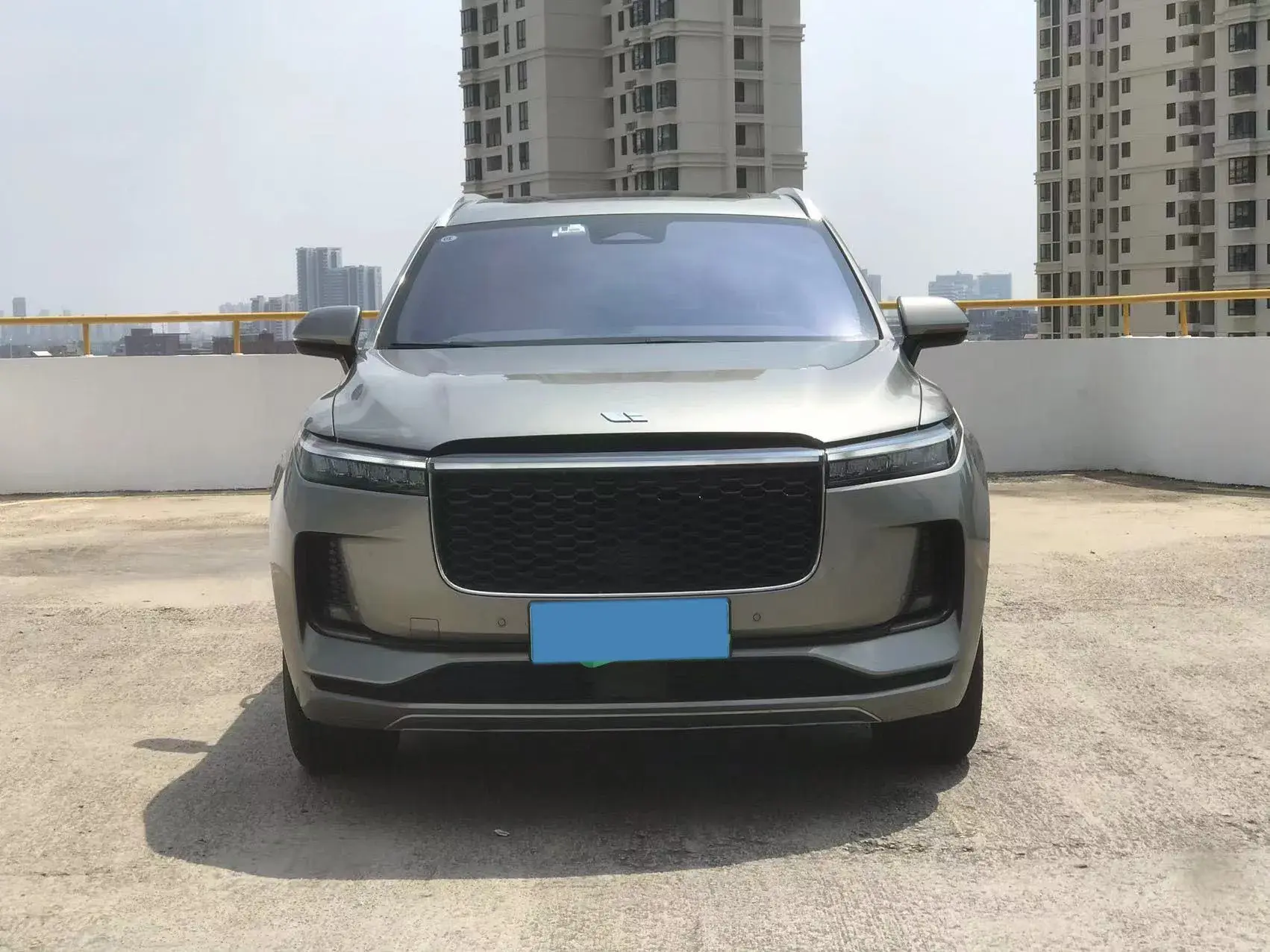 2021 LI ONE thumbnail 2