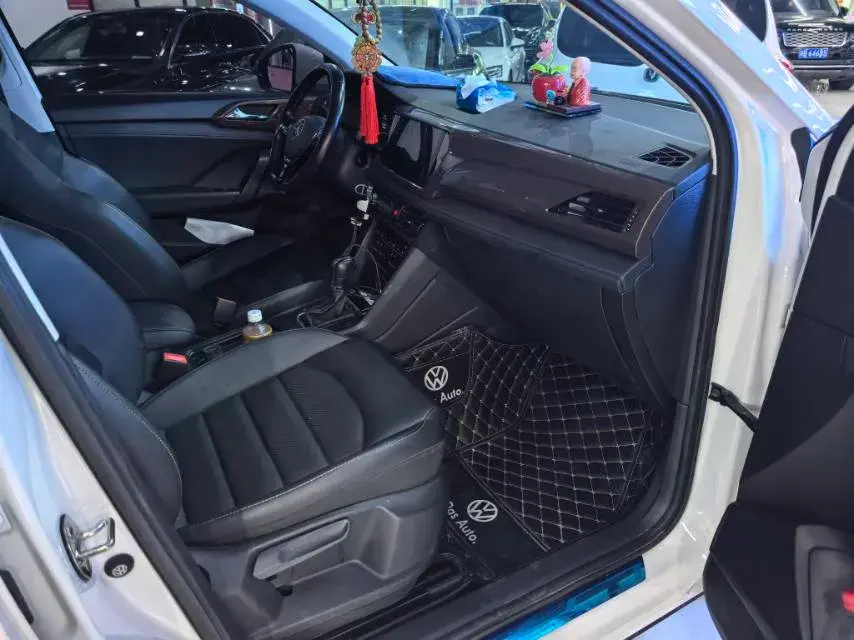 2021 VOLKSWAGEN THARU thumbnail 4