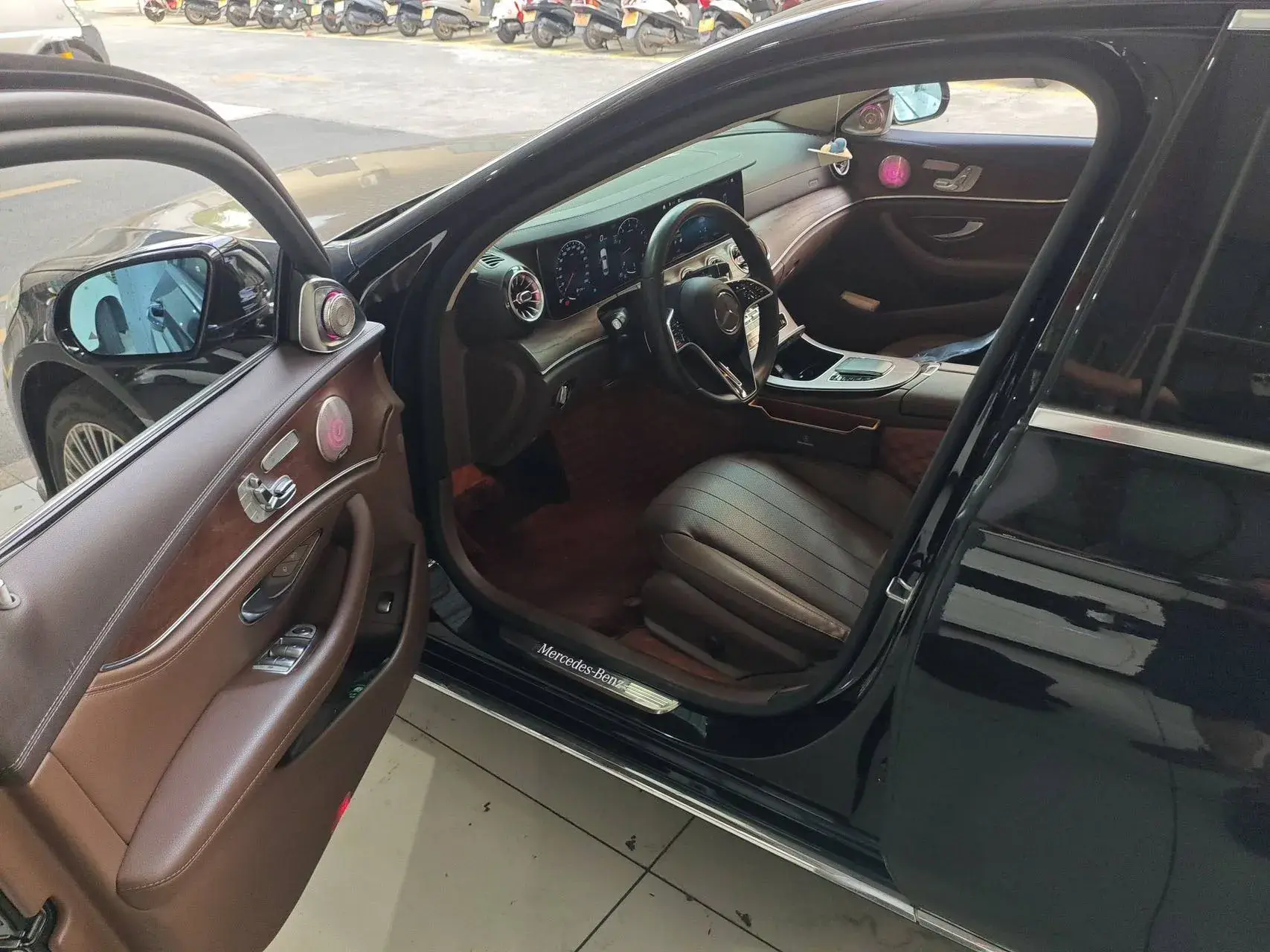 2023 MERCEDES-BENZ E thumbnail 4