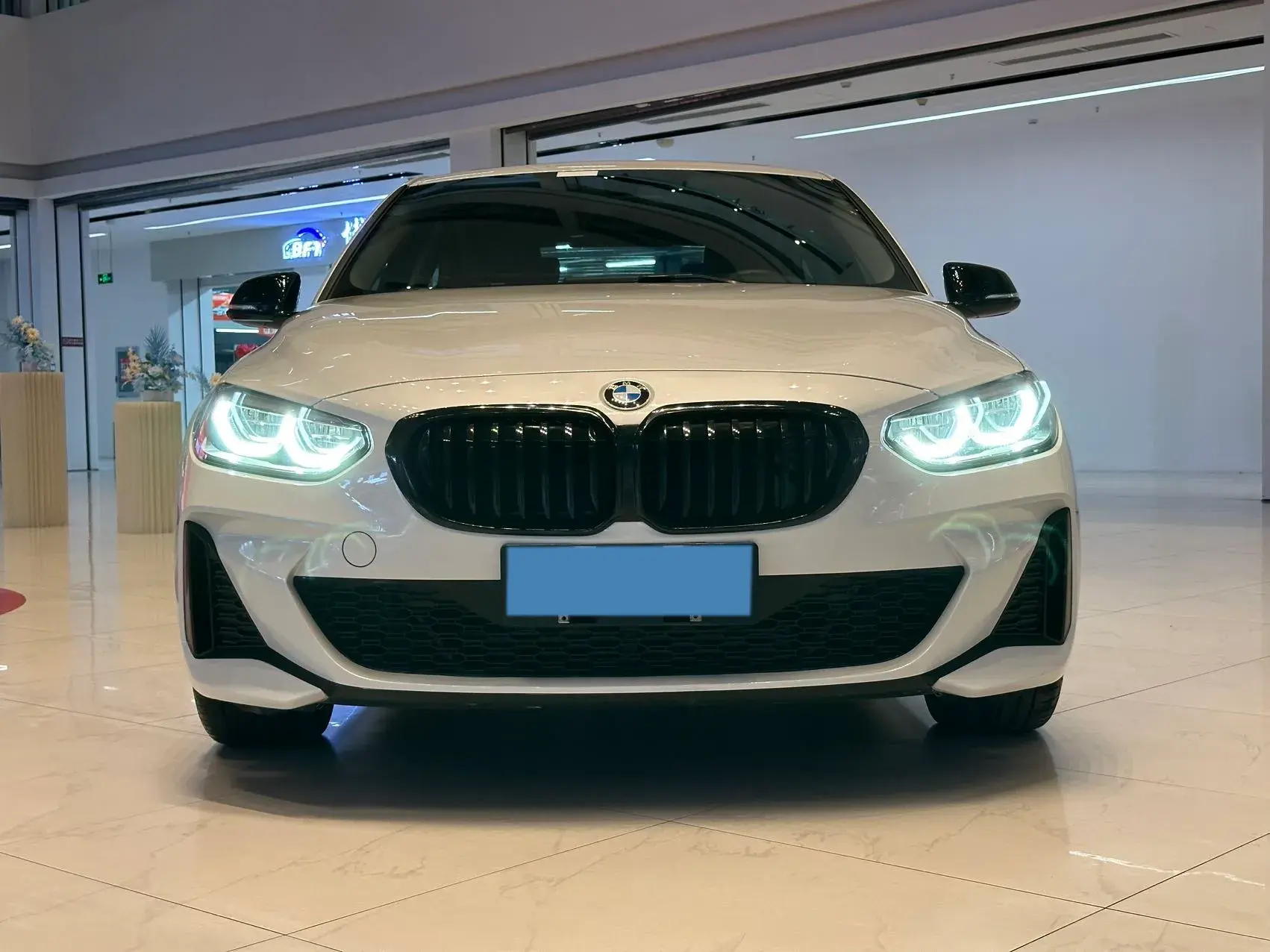 2021 BMW 1 thumbnail 2
