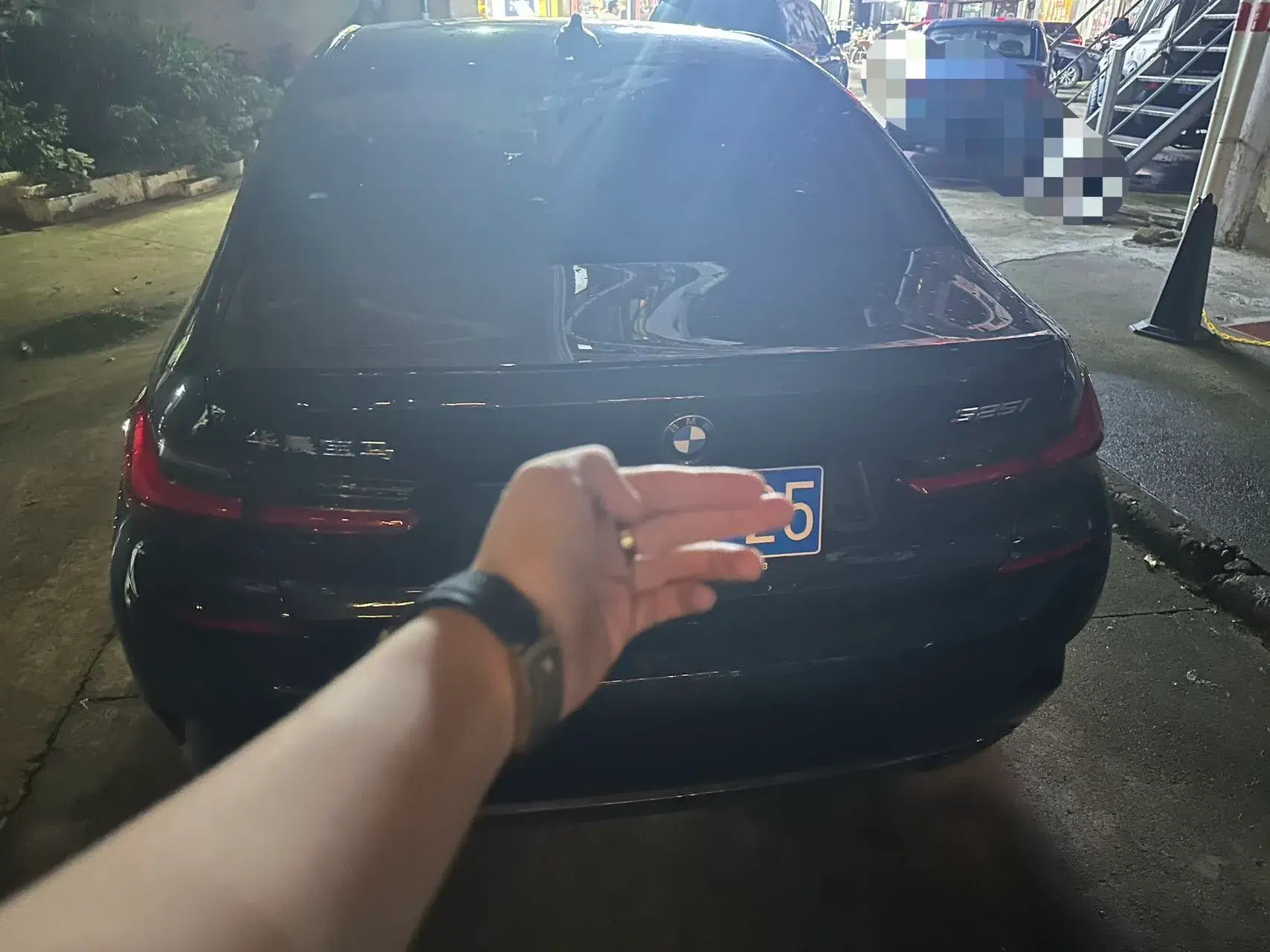 2022 BMW 3 thumbnail 2