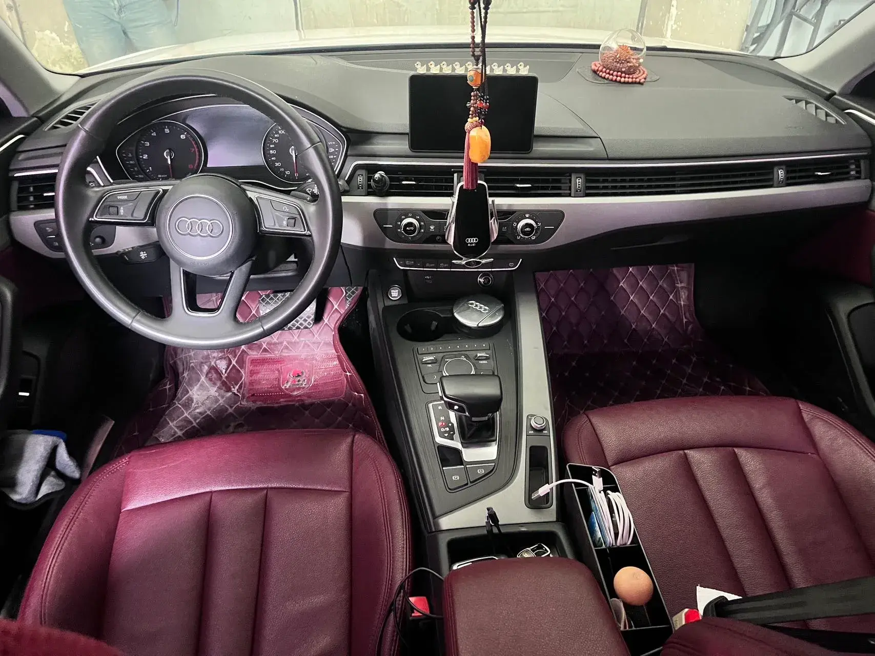 2019 AUDI A4L thumbnail 3