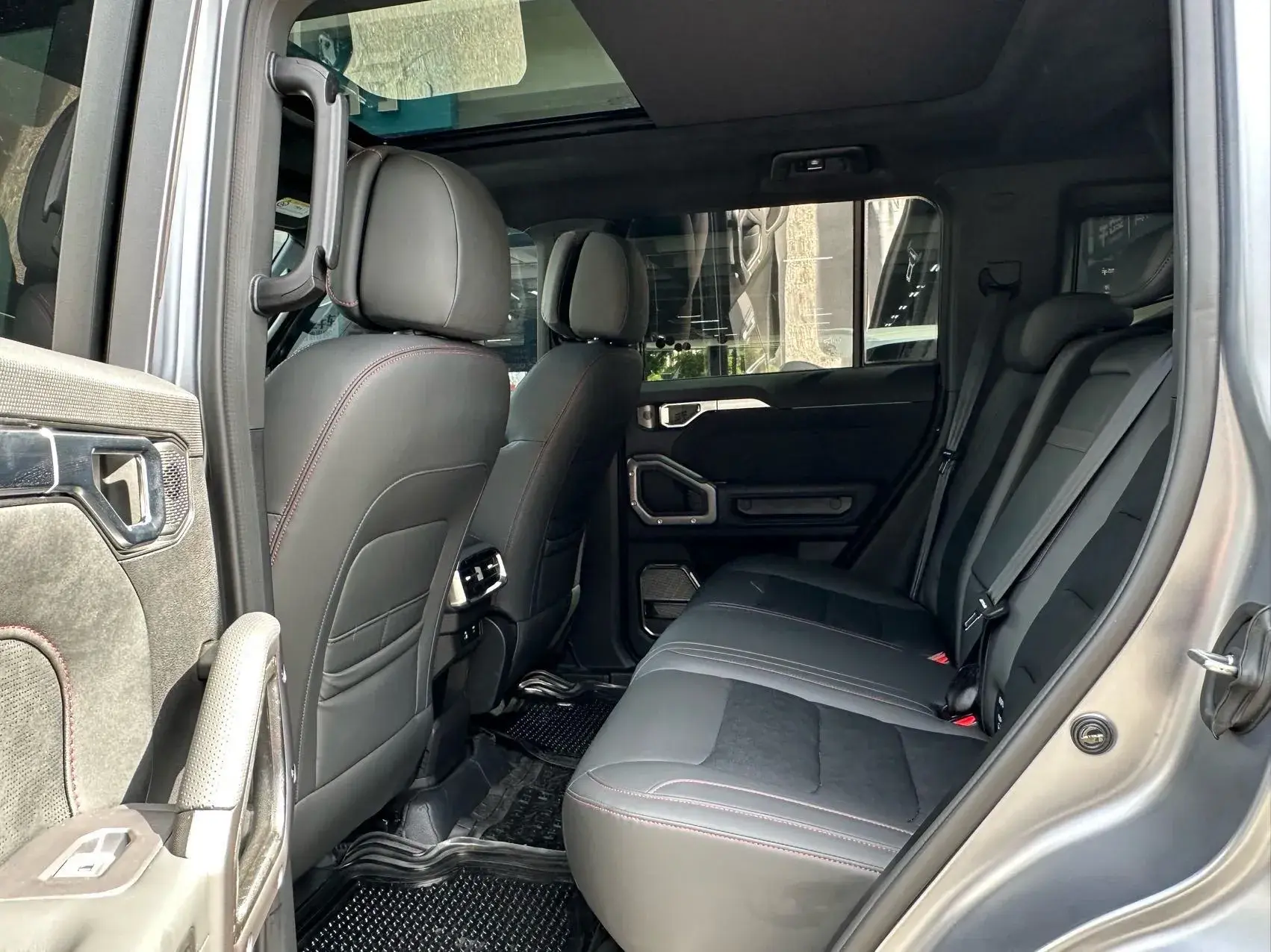 2024 JETOUR SHANHAI thumbnail 4