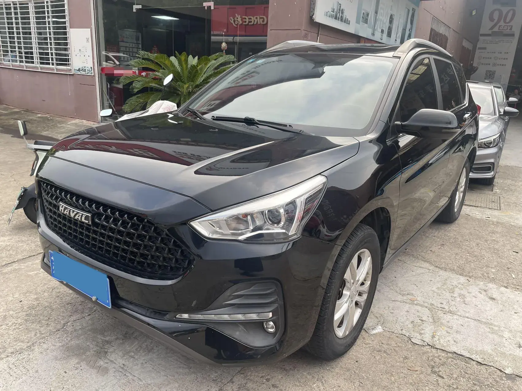 2019 HAVAL M6 view 1