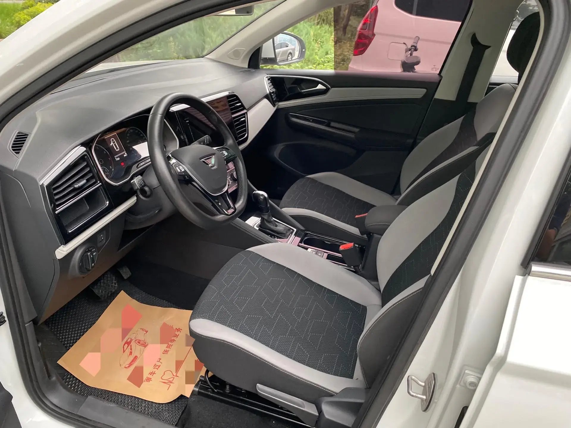 2023 JETTA VS7 thumbnail 3