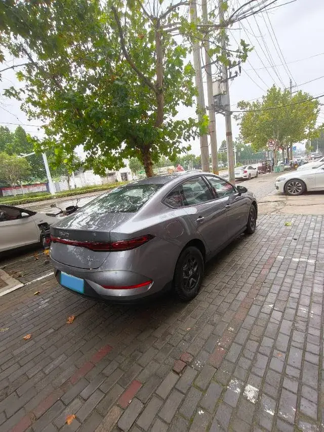 2024 BYD QIN thumbnail 3