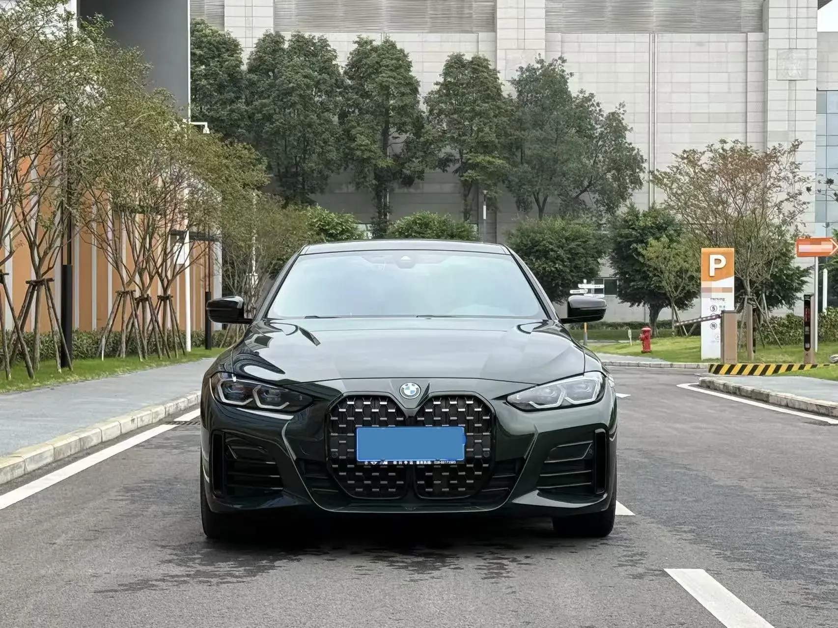 2022 BMW 4 thumbnail 2