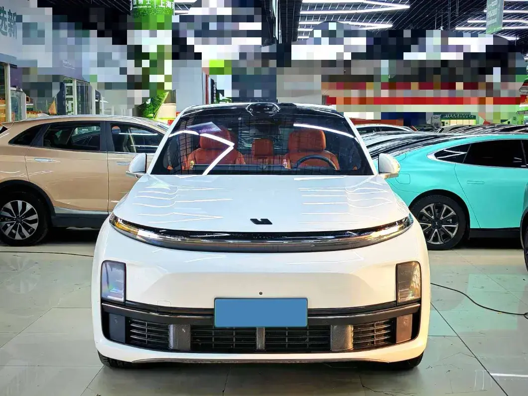 2023 LI L7 thumbnail 2