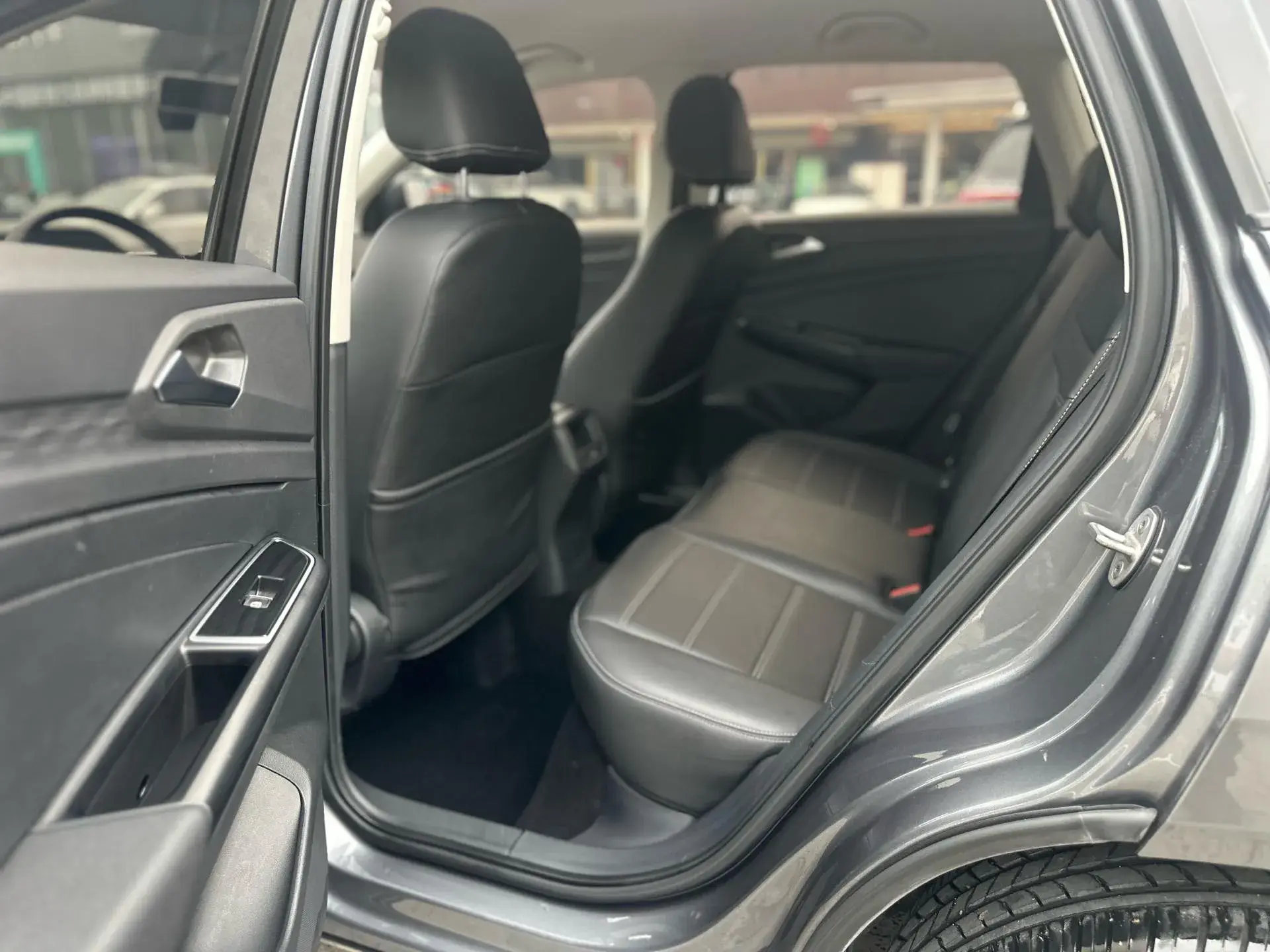 2022 JETTA VS5 thumbnail 4