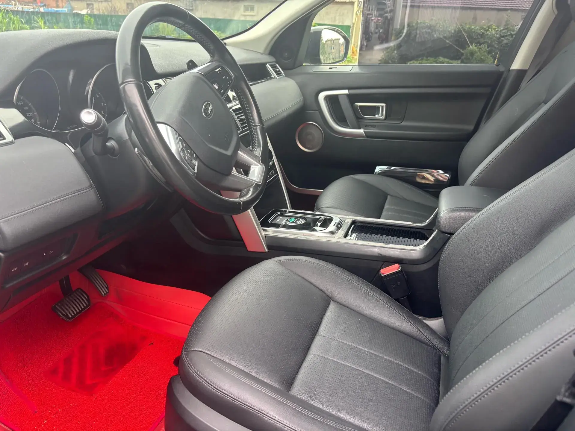 2018 LAND ROVER thumbnail 3