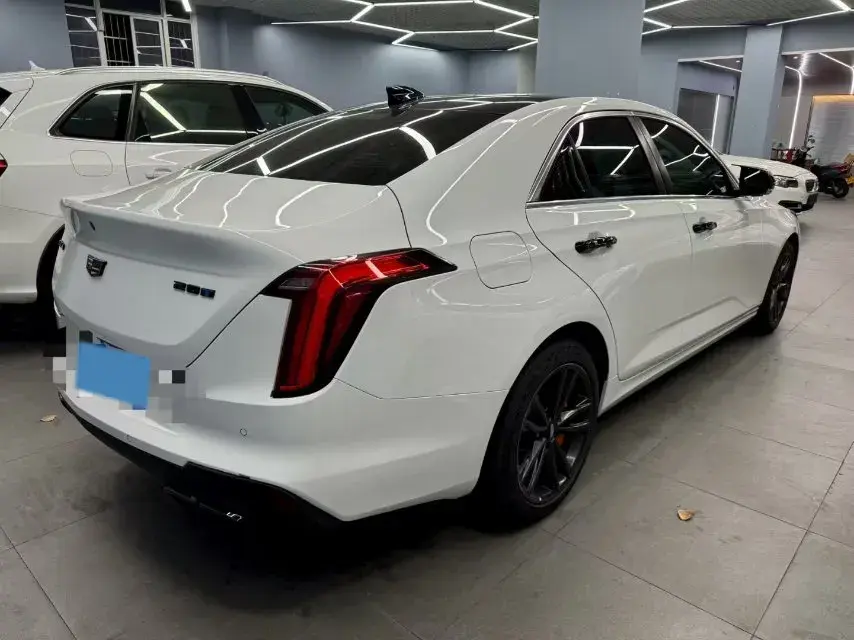 2023 CADILLAC CT4 thumbnail 2