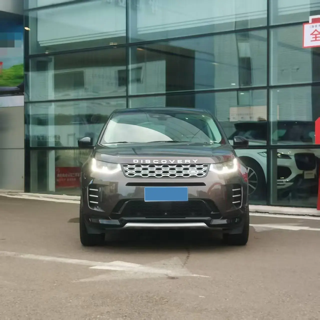 2024 LAND ROVER thumbnail 2