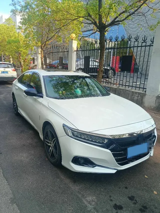2022 HONDA ACCORD thumbnail 2
