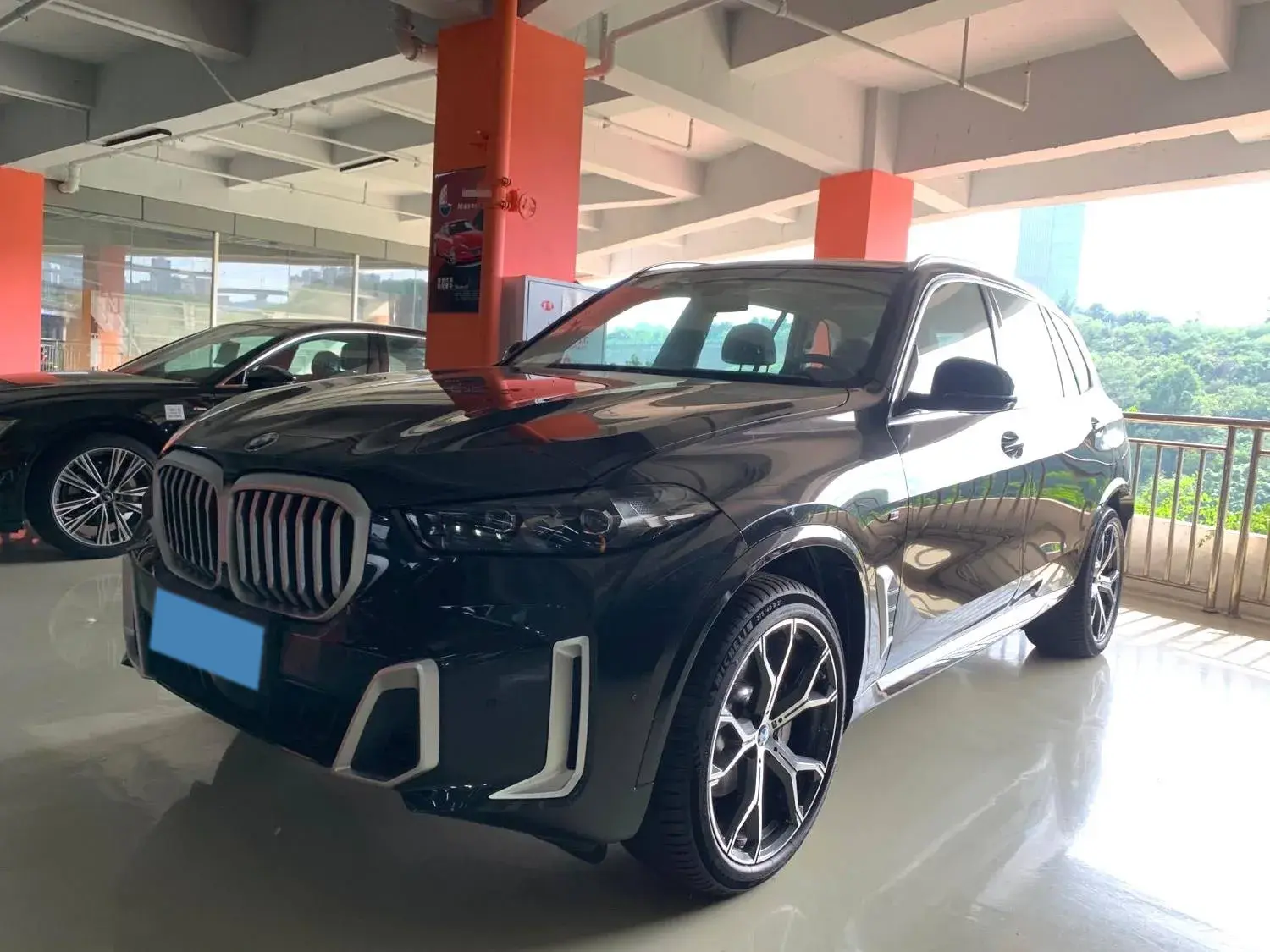 2023 BMW X5 thumbnail 2