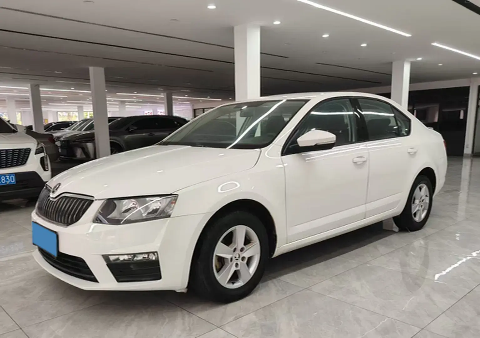 2017 SKODA OCTAVIA view 1