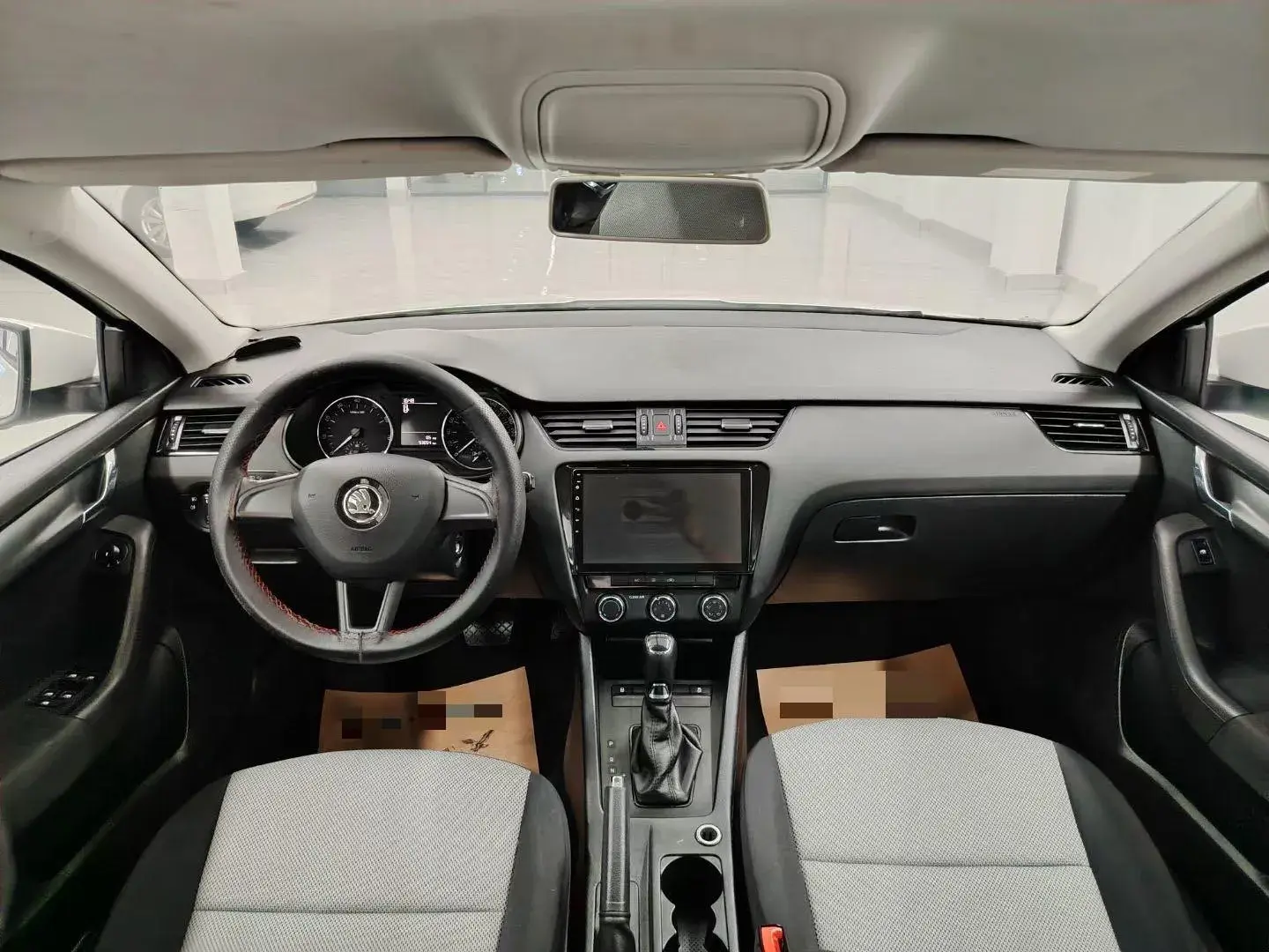 2017 SKODA OCTAVIA thumbnail 4