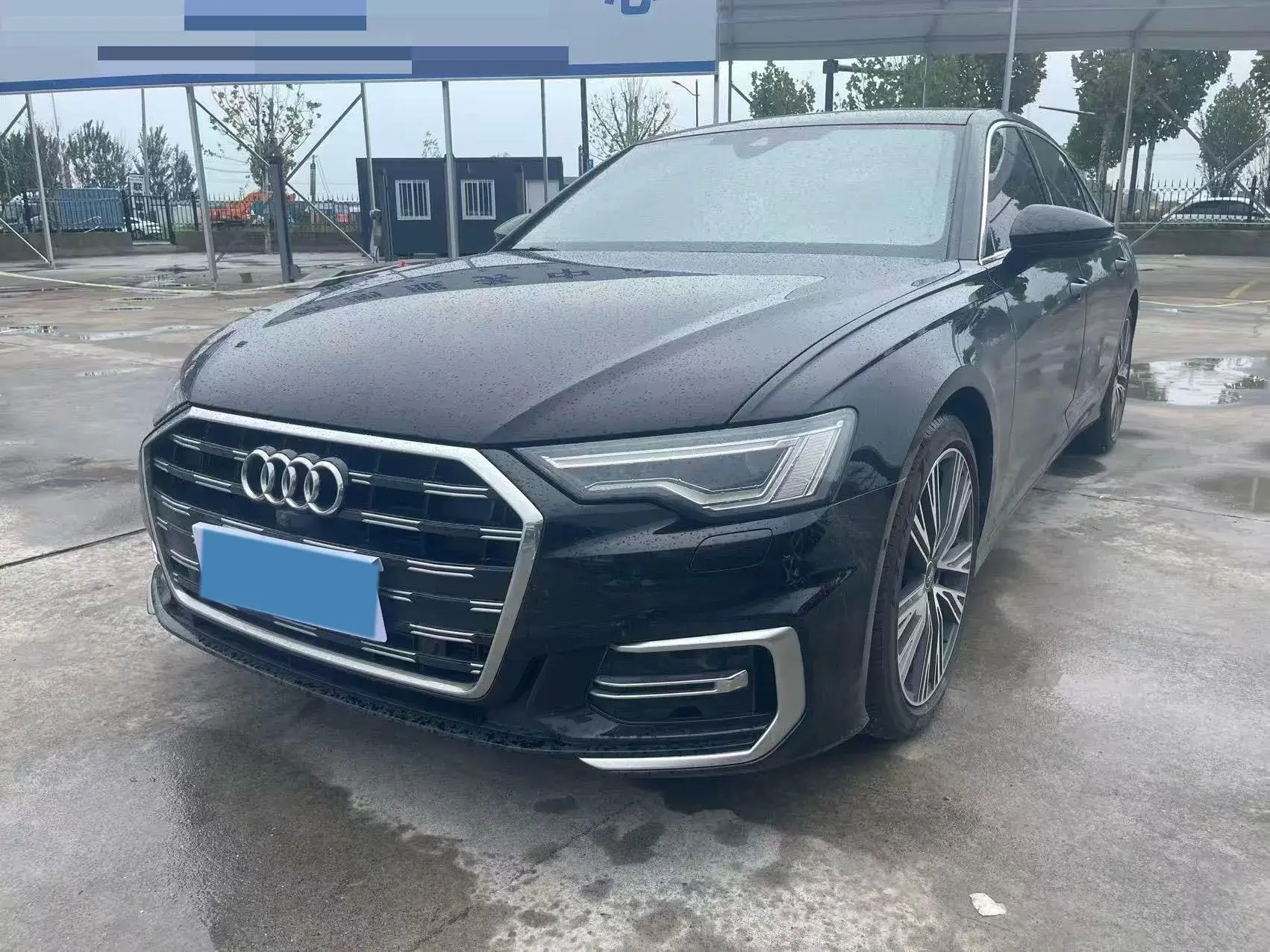 2023 AUDI A6L view 1