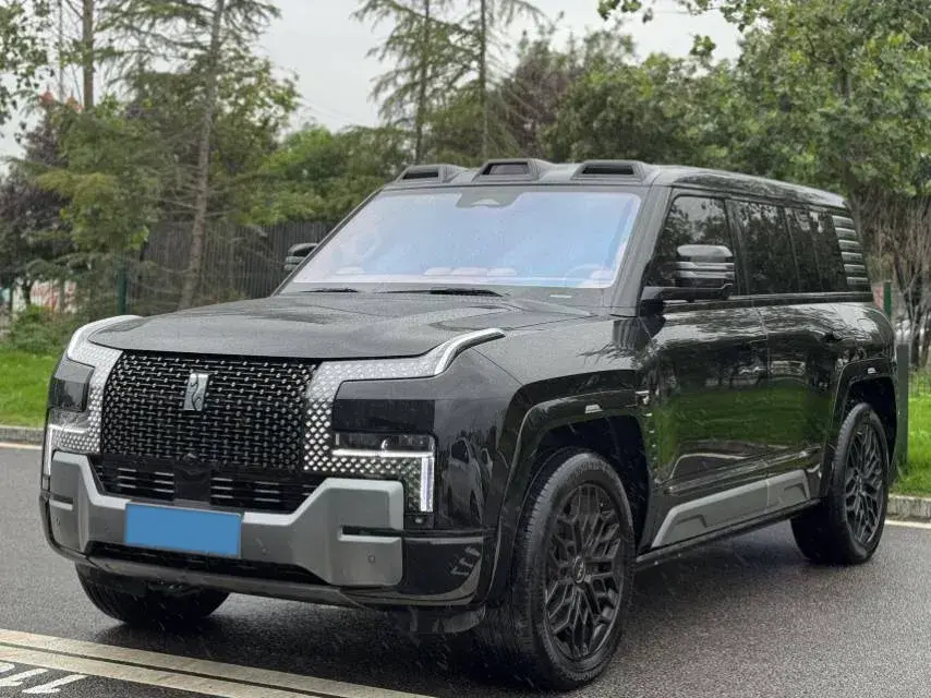 2023 YANGWANG U8 view 1