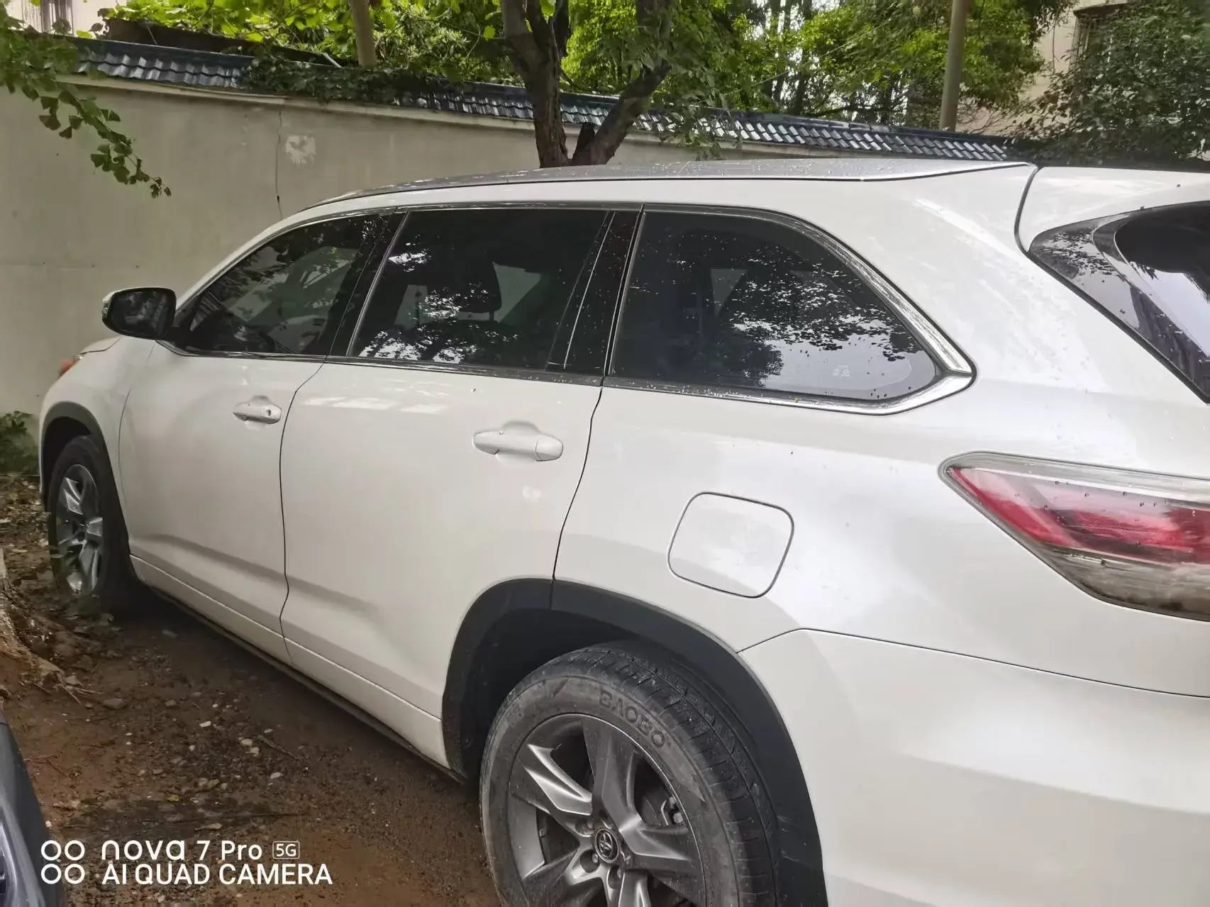 2017 TOYOTA HIGHLANDER thumbnail 2