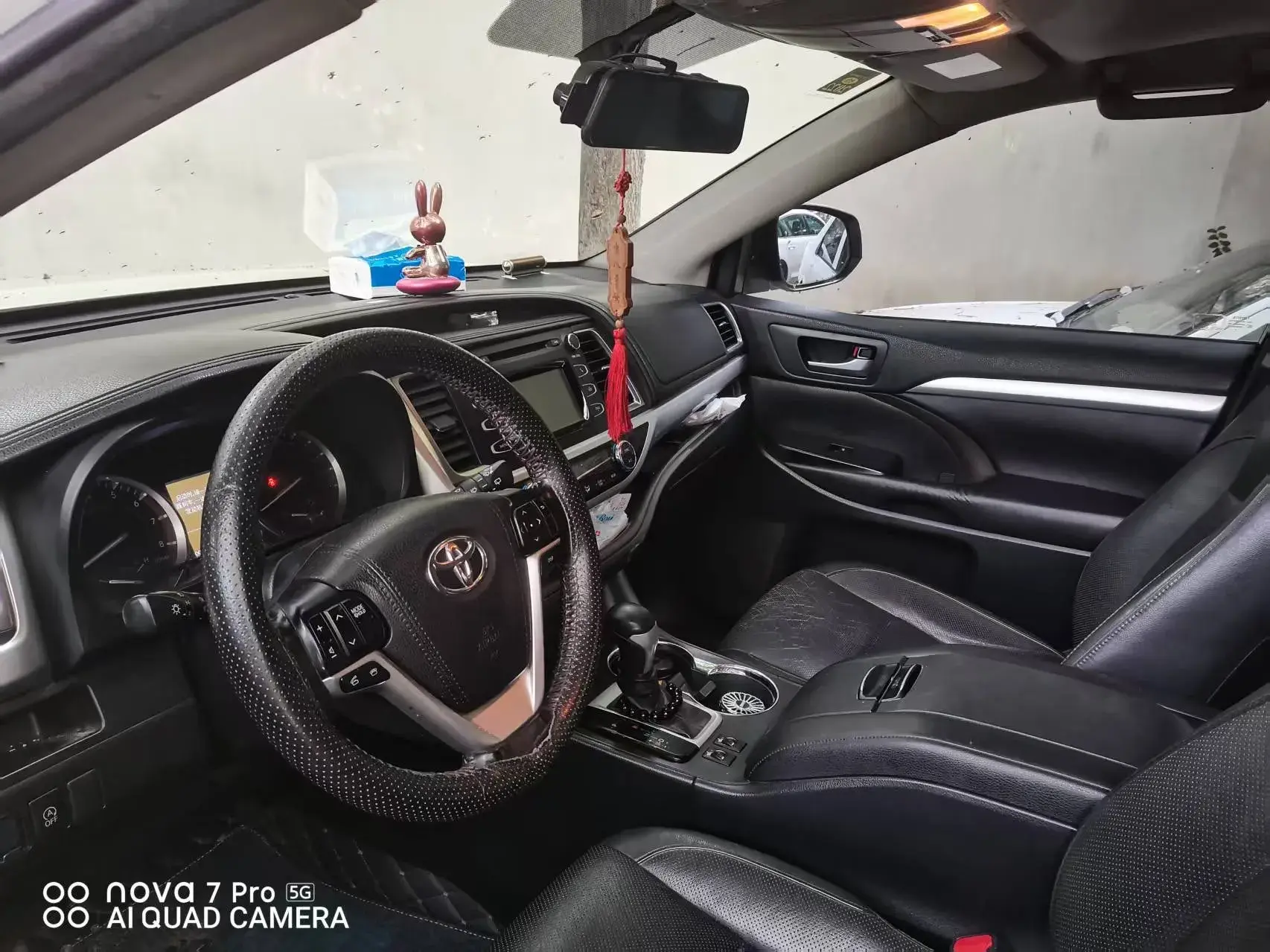 2017 TOYOTA HIGHLANDER thumbnail 4