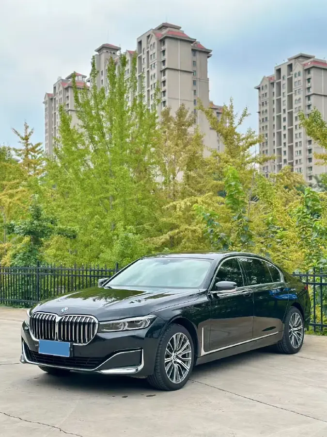 2021 BMW 7 Series 2.0T 265HP L4 8AT