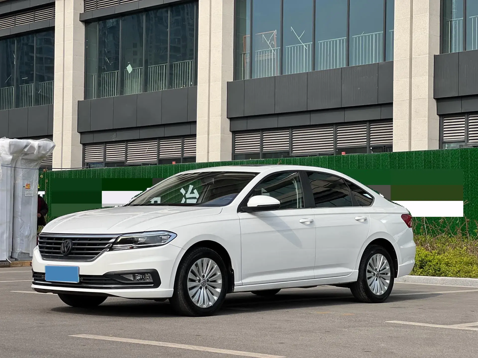 2019 VOLKSWAGEN LAVIDA view 1