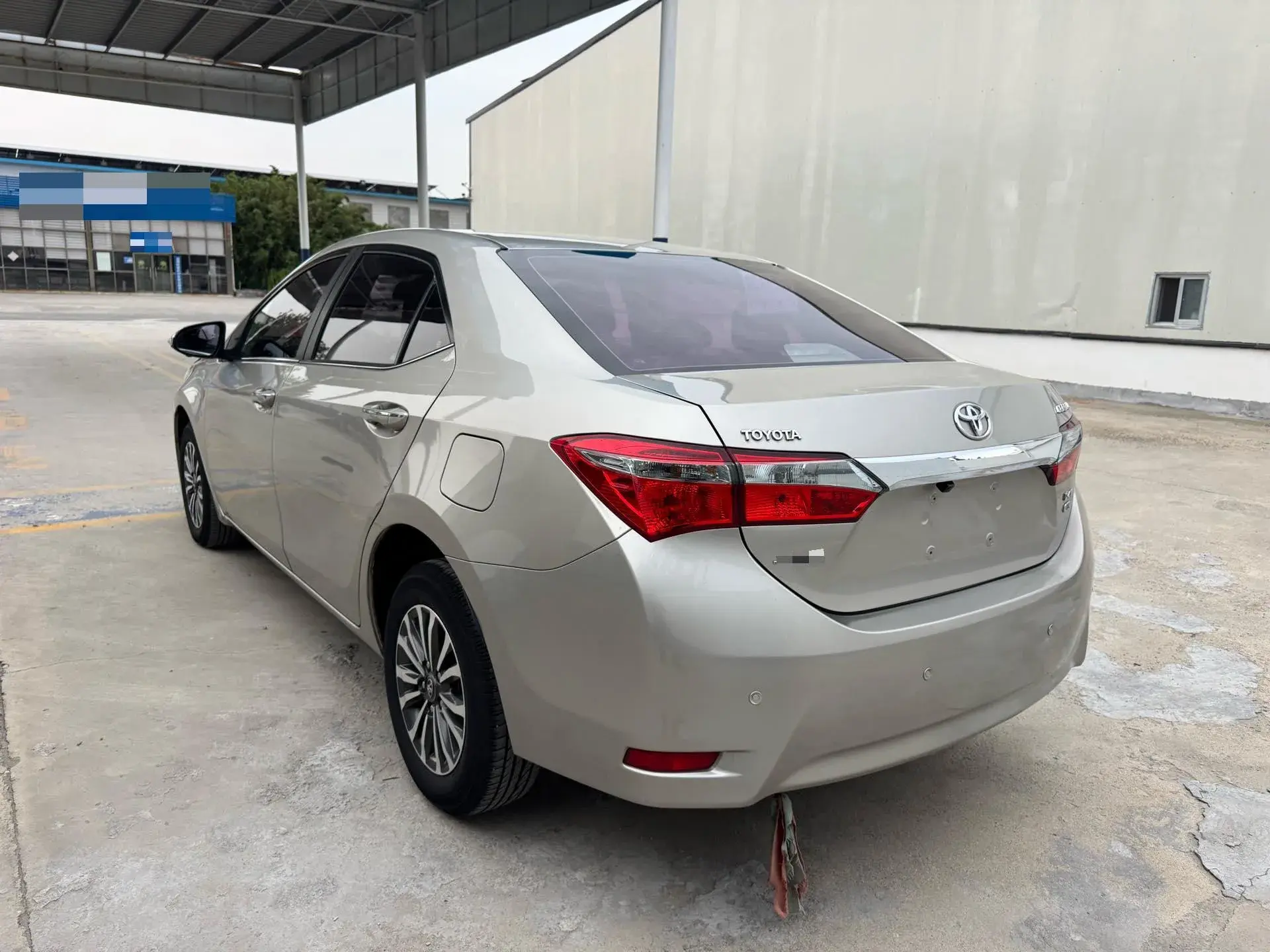 2018 TOYOTA COROLLA thumbnail 4