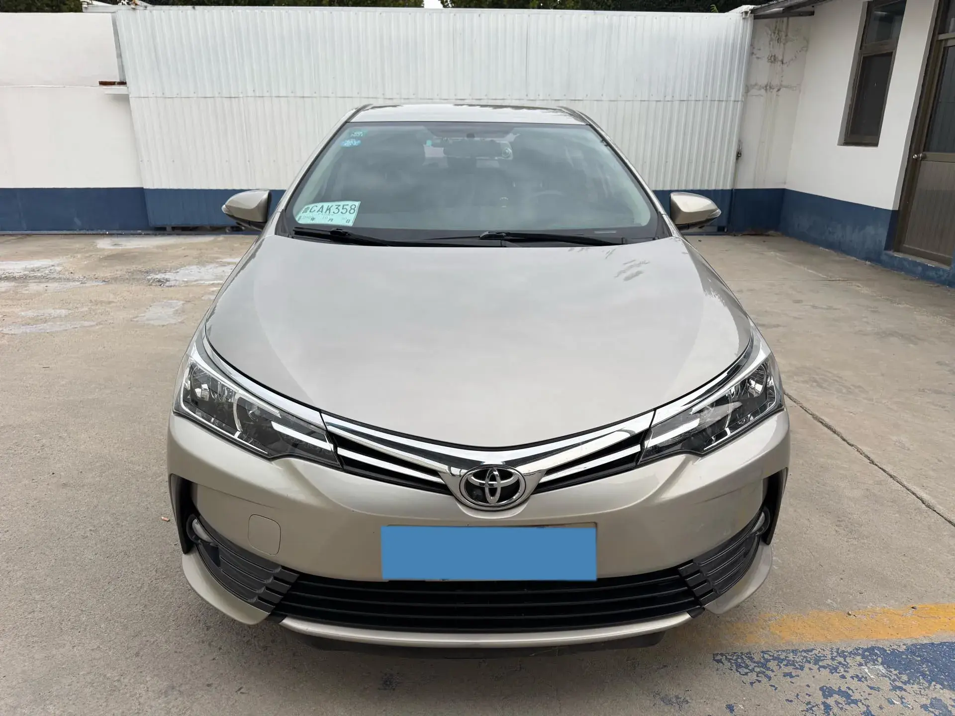 2018 TOYOTA COROLLA thumbnail 2