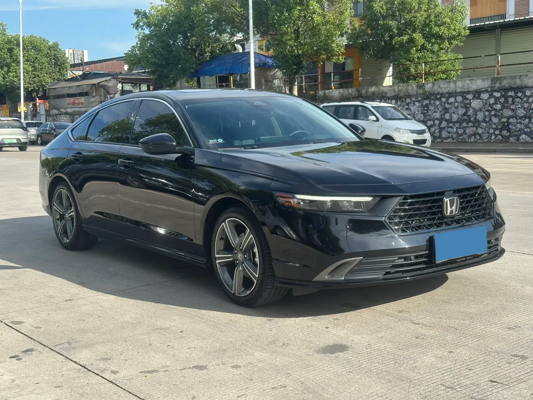 2025 HONDA ACCORD thumbnail 3