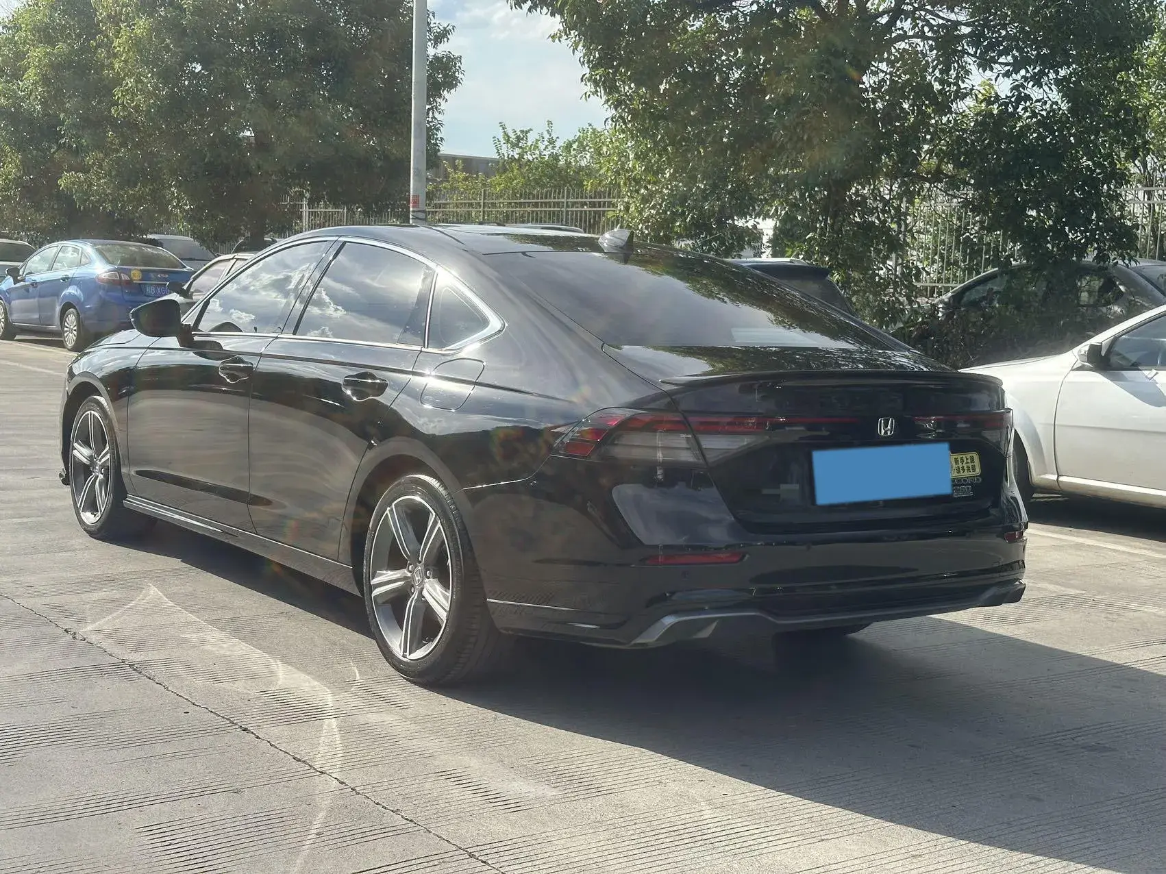 2025 HONDA ACCORD thumbnail 4