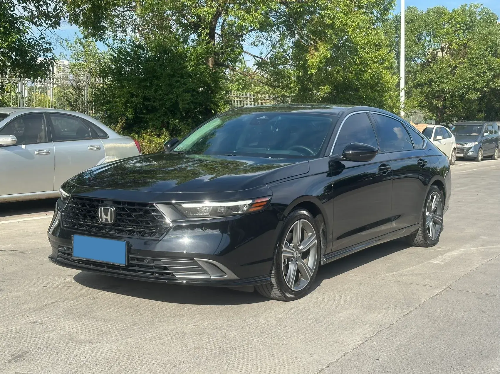 2025 HONDA ACCORD view 1