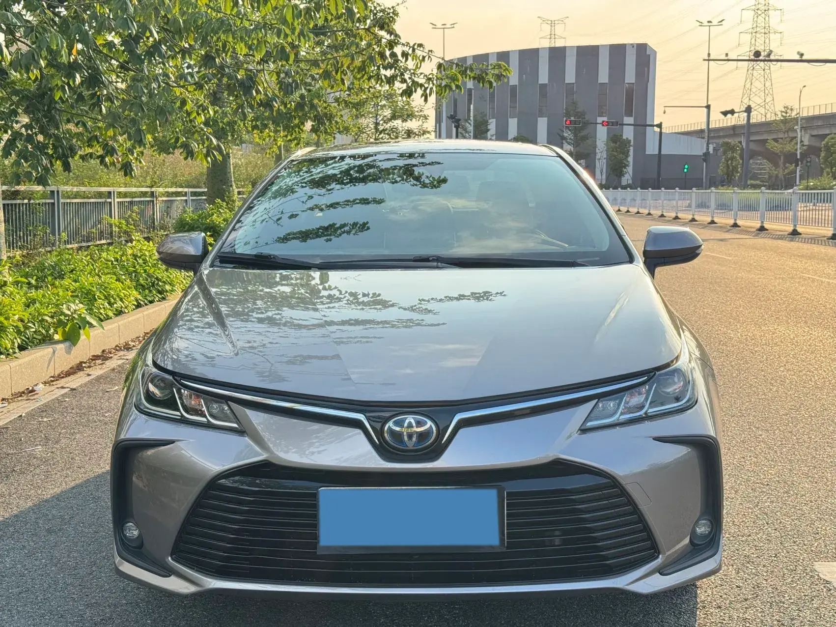 2019 TOYOTA COROLLA thumbnail 2