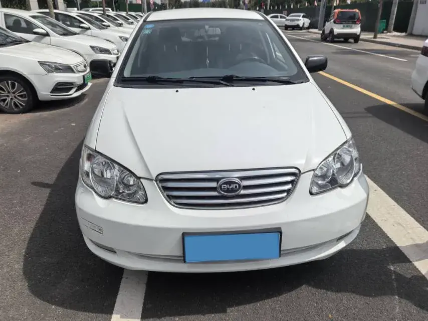 2020 BYD F3 thumbnail 2