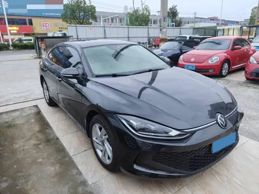 2023 VOLKSWAGEN LAMANDO thumbnail 2